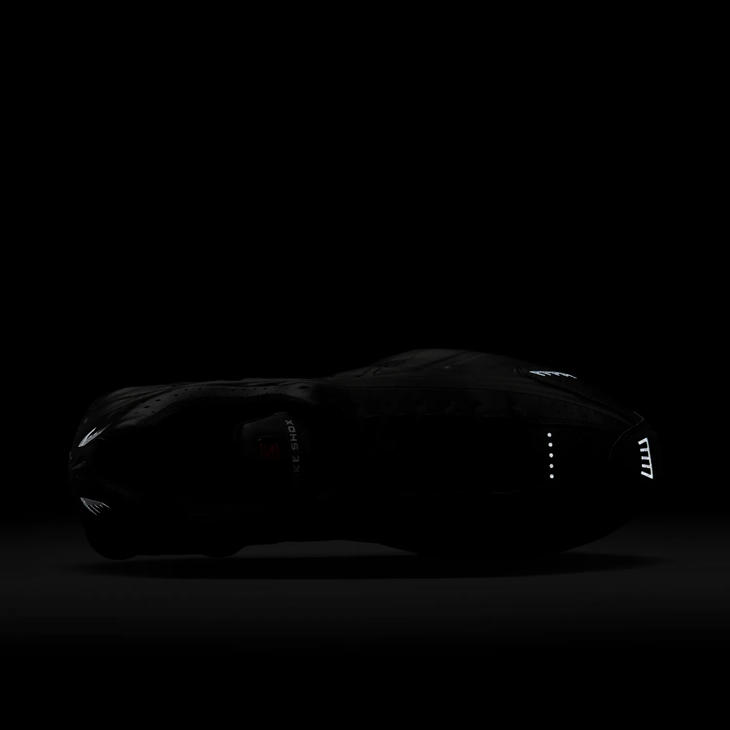 Nike Shox R4 image 12