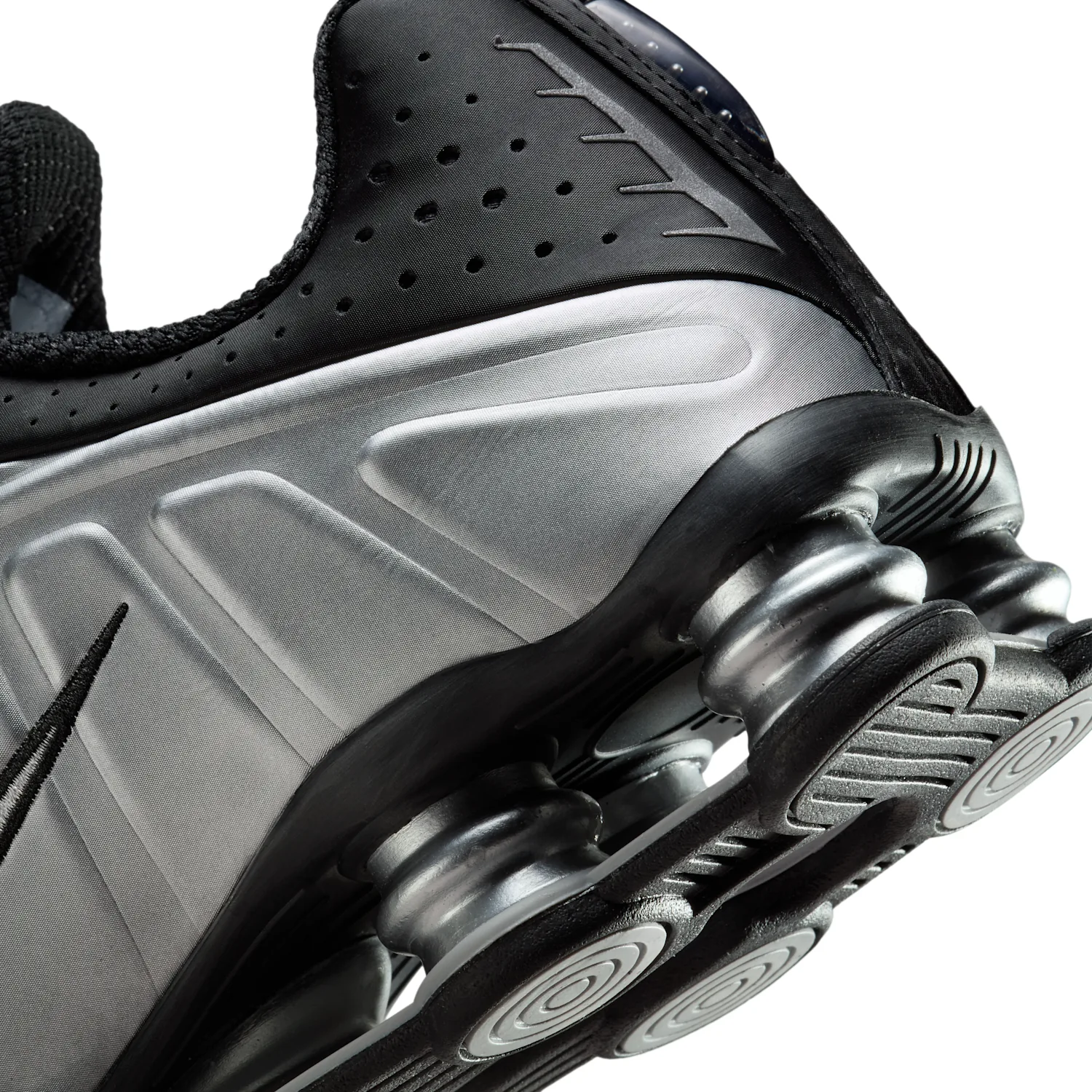 Nike Shox R4 image 8