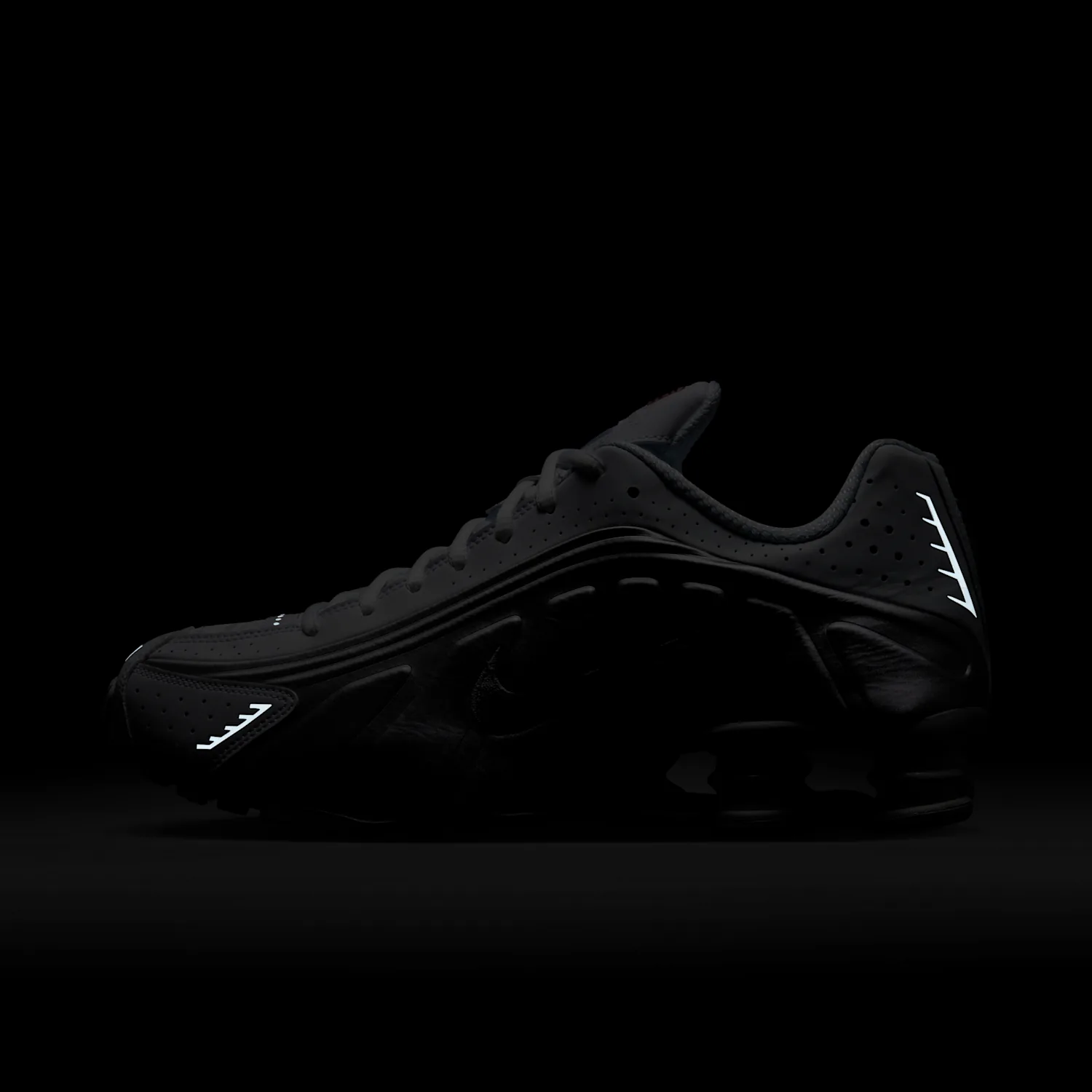Nike Shox R4 image 3
