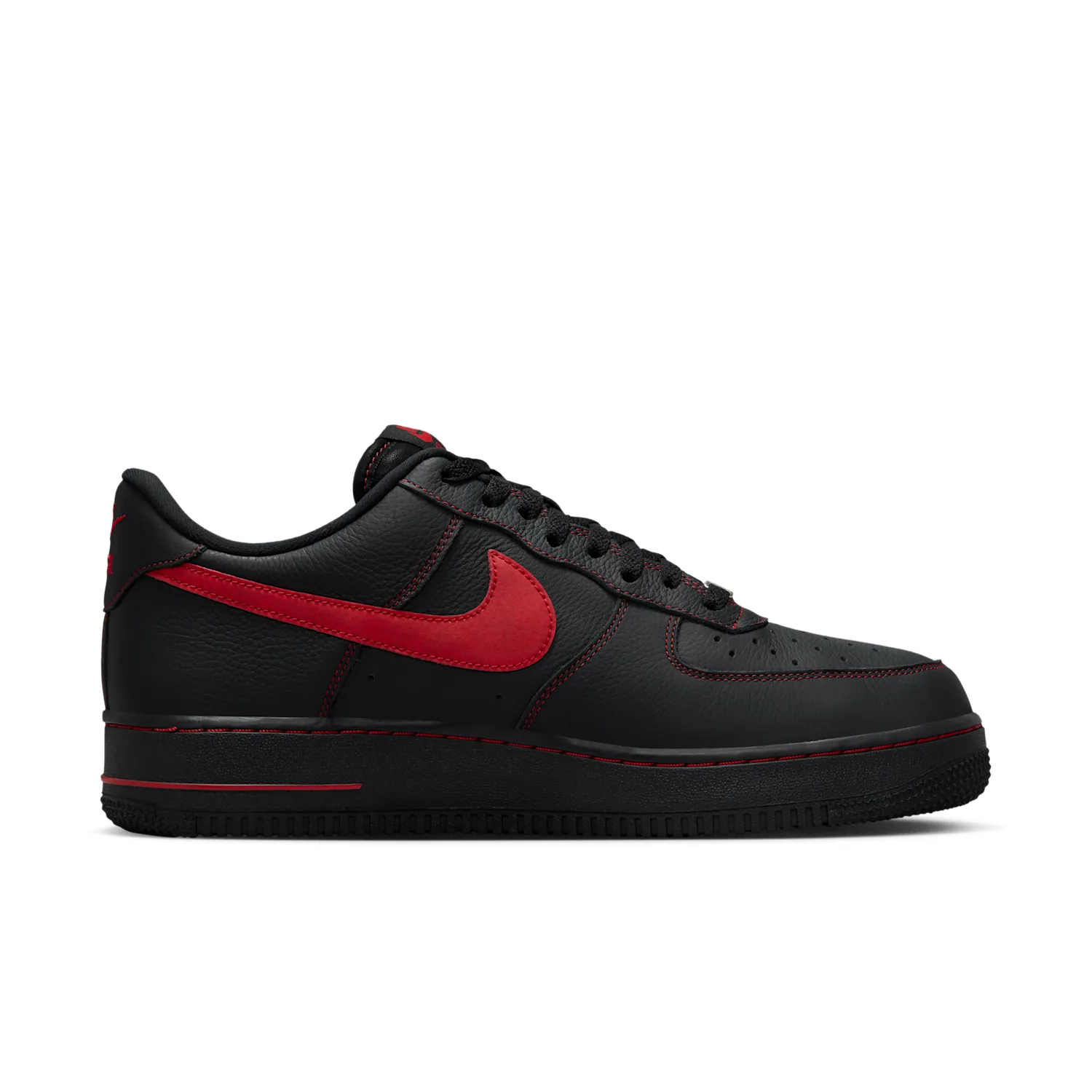 Nike Air Force 1 '07 LV8 image 3