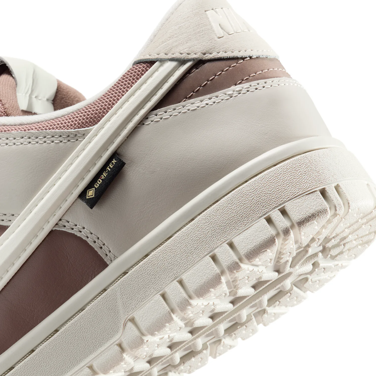 Nike Dunk Low GORE-TEX image 8