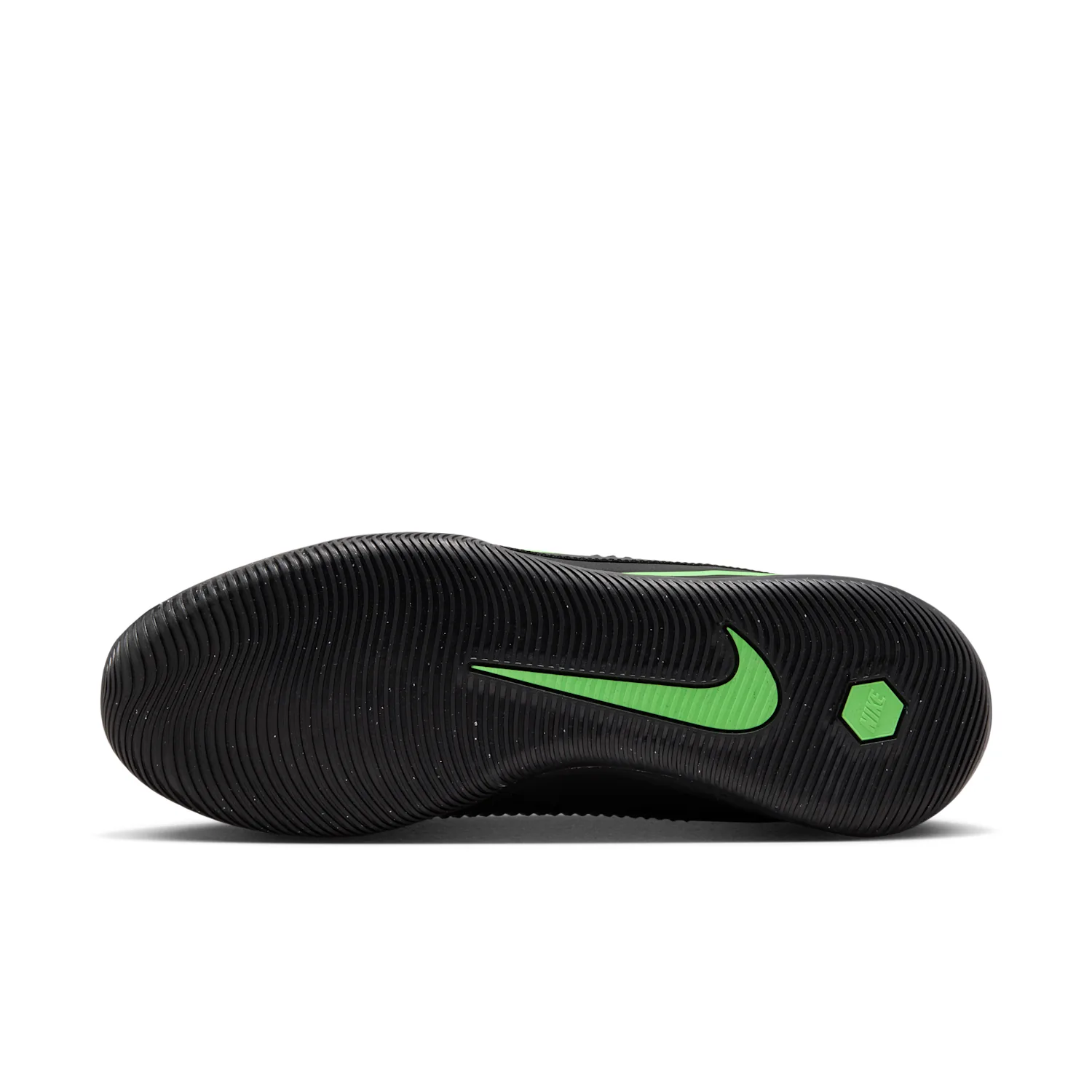 Nike Phantom 6 Low Academy image 2
