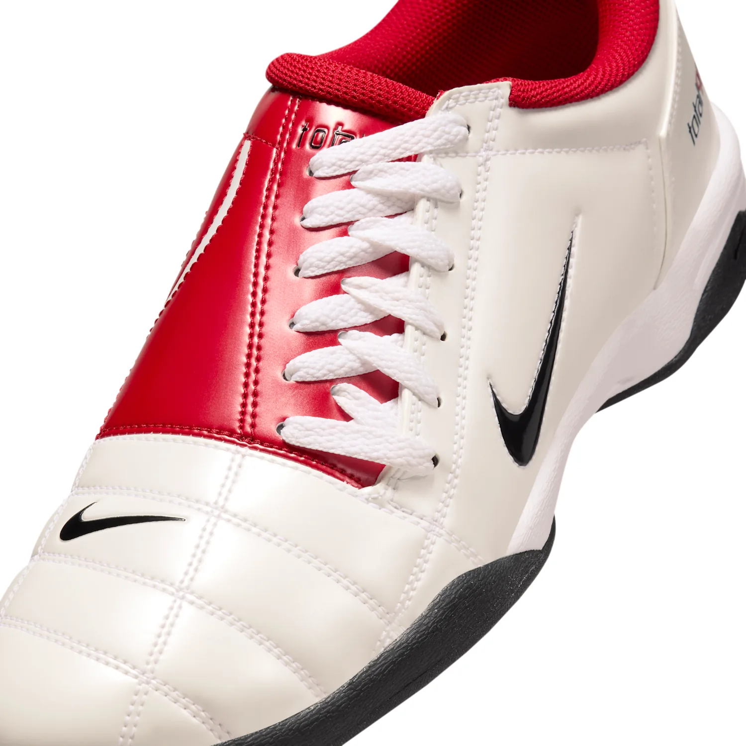 Nike Total 90 image 7