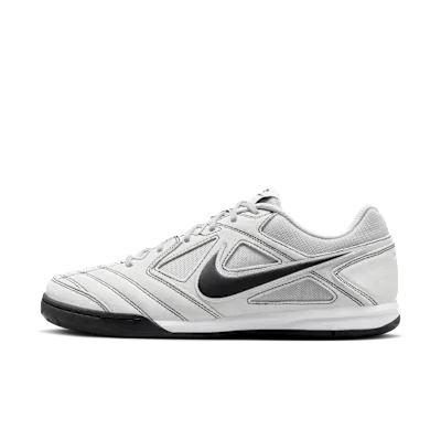 Nike Gato