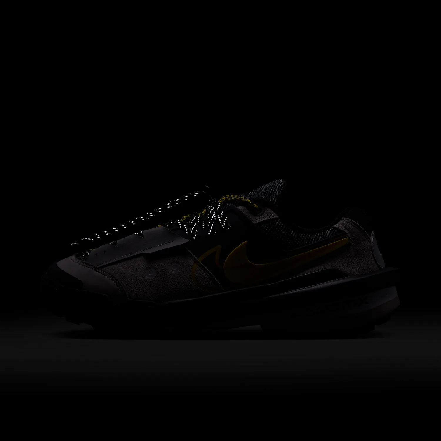 Nike Zegamadome x sacai image 2