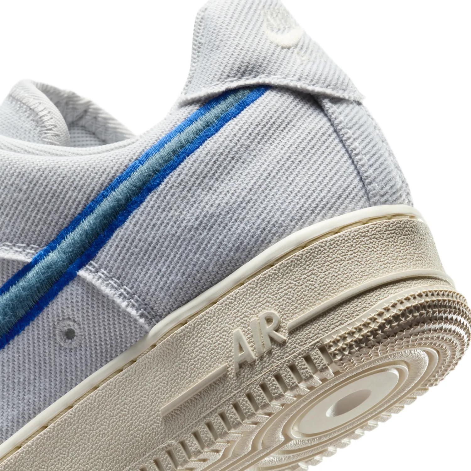 Nike Air Force 1 Low Canvas image 8