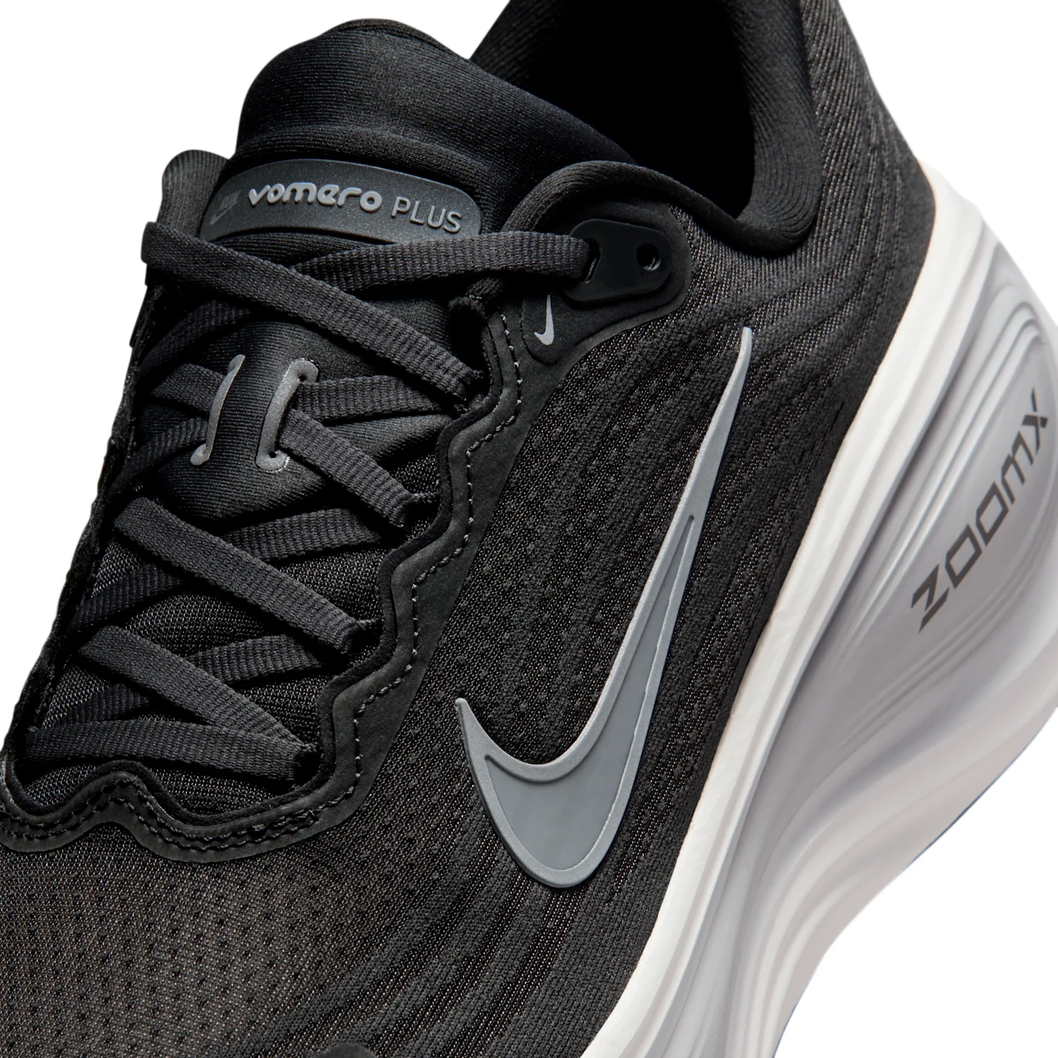 Nike Vomero Plus image 7