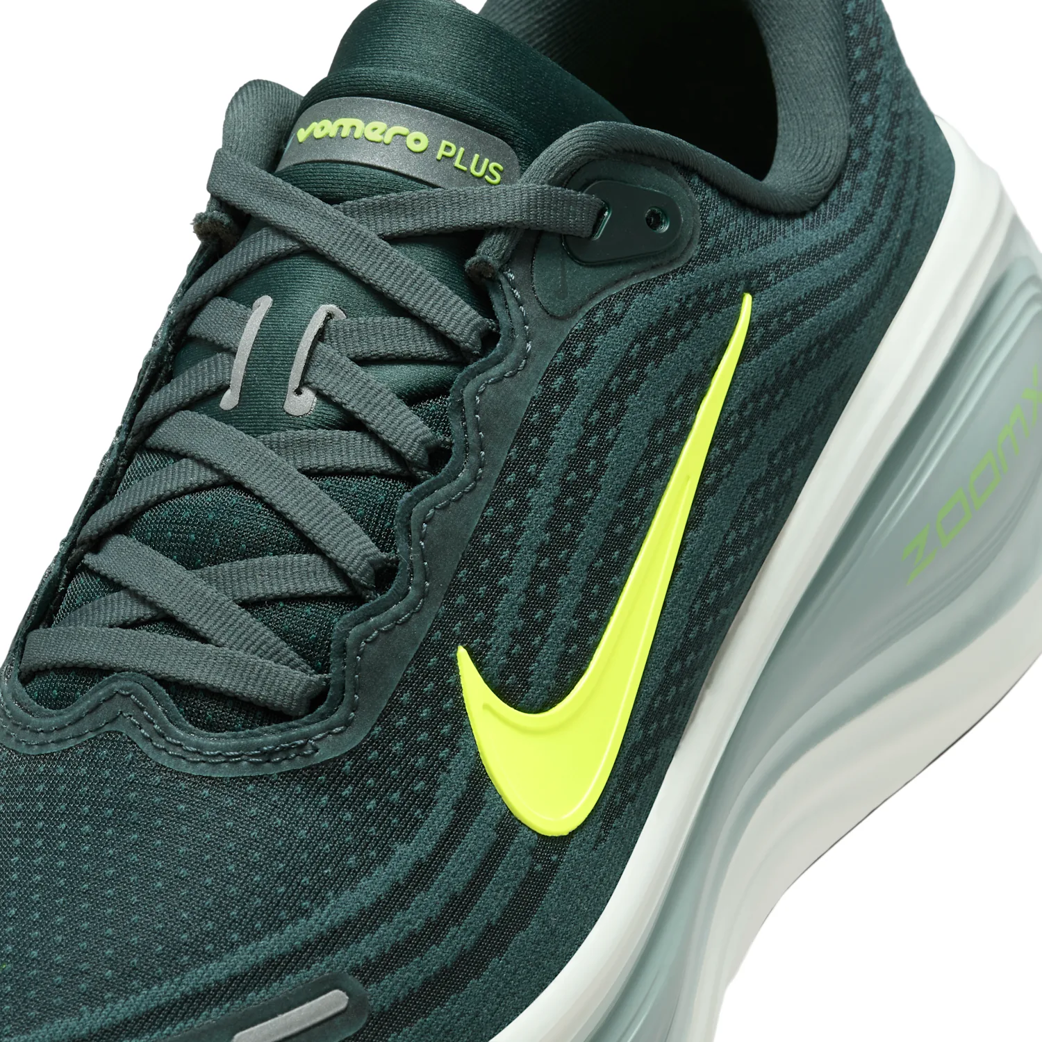 Nike Vomero Plus image 7
