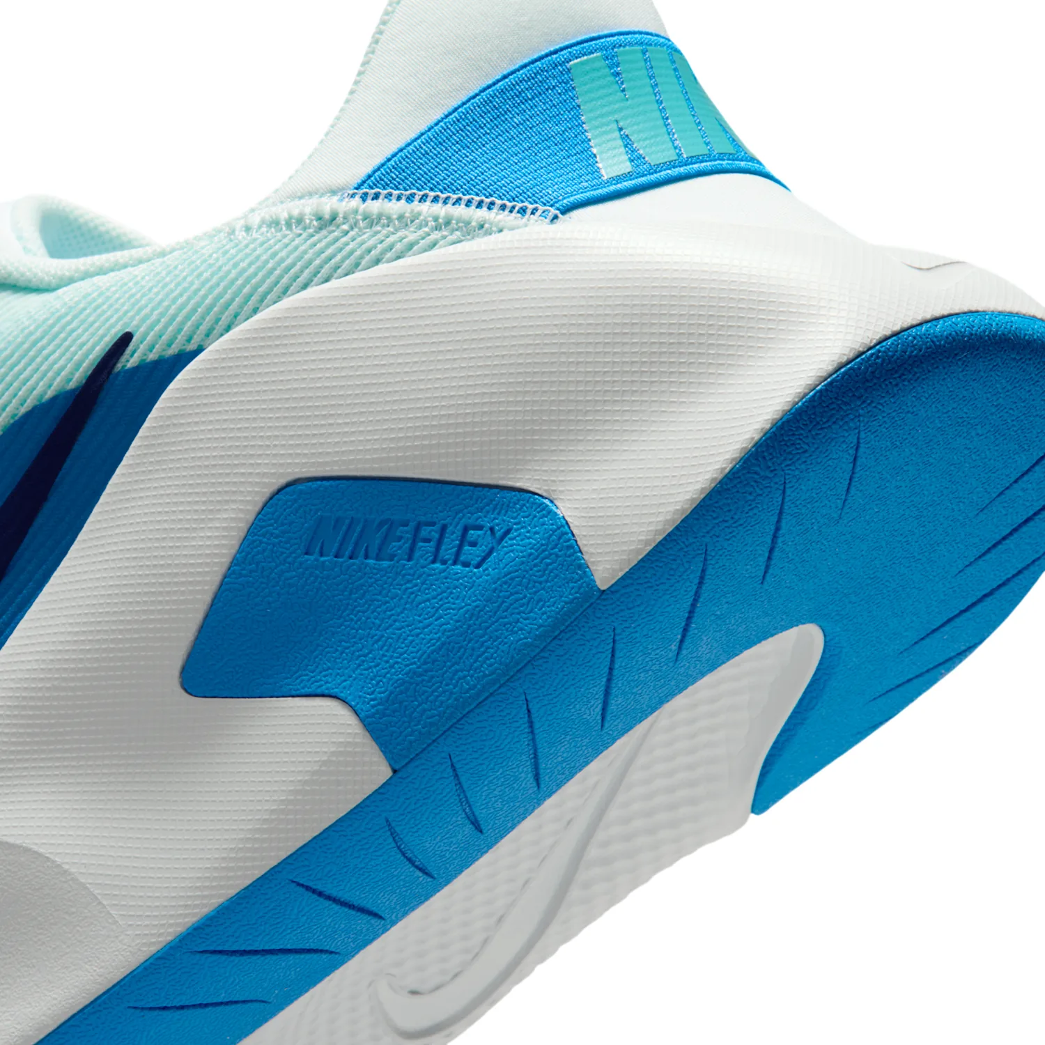 Nike Flex Train image 8