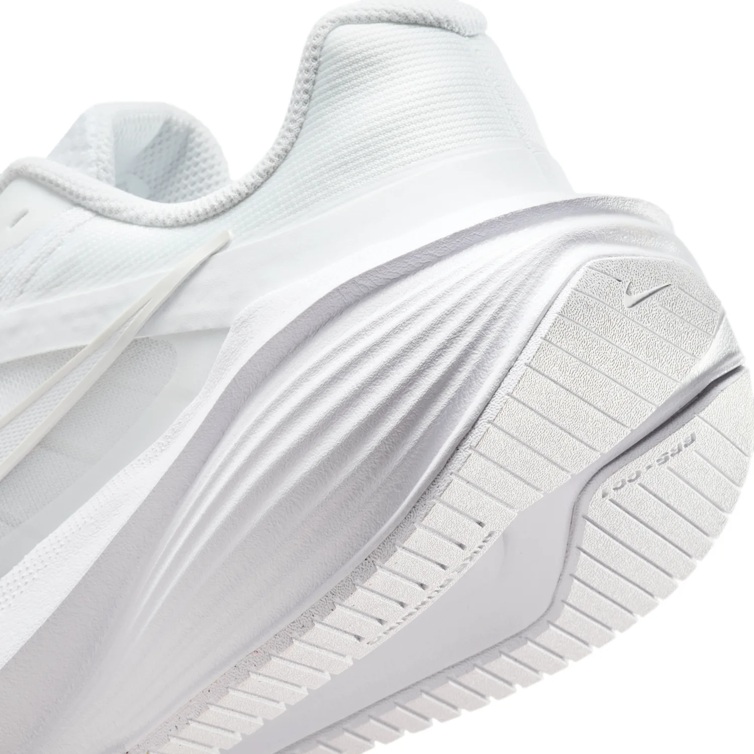 Nike Downshifter 14 image 8