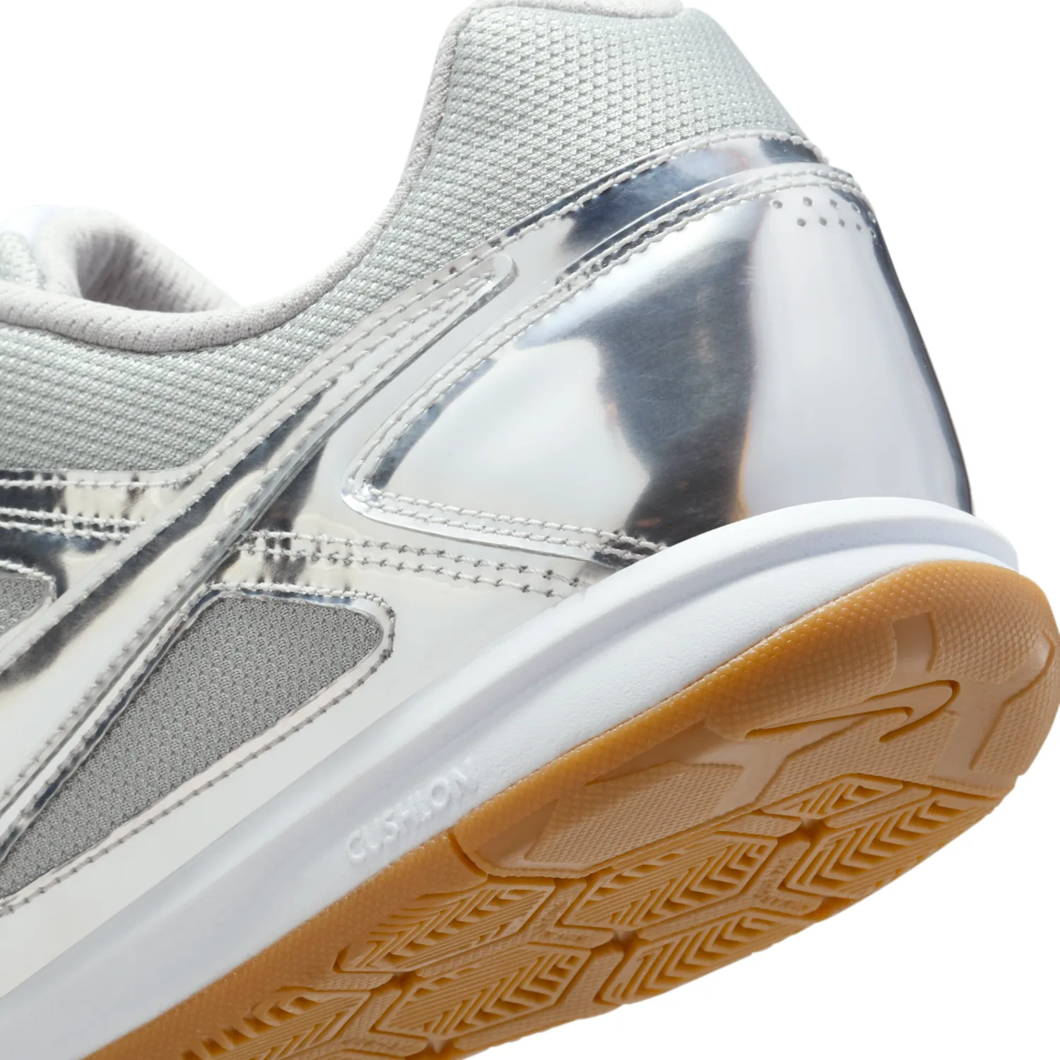 Nike Gato LV8 image 8