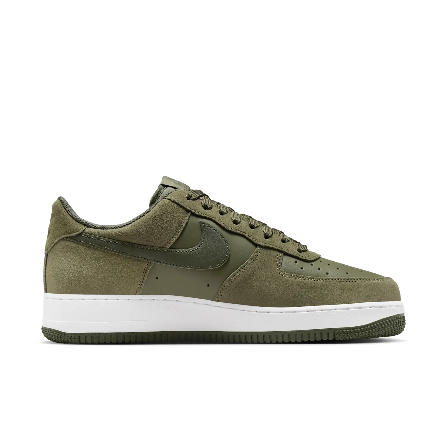 Nike Air Force 1 '07 LV8 image 3