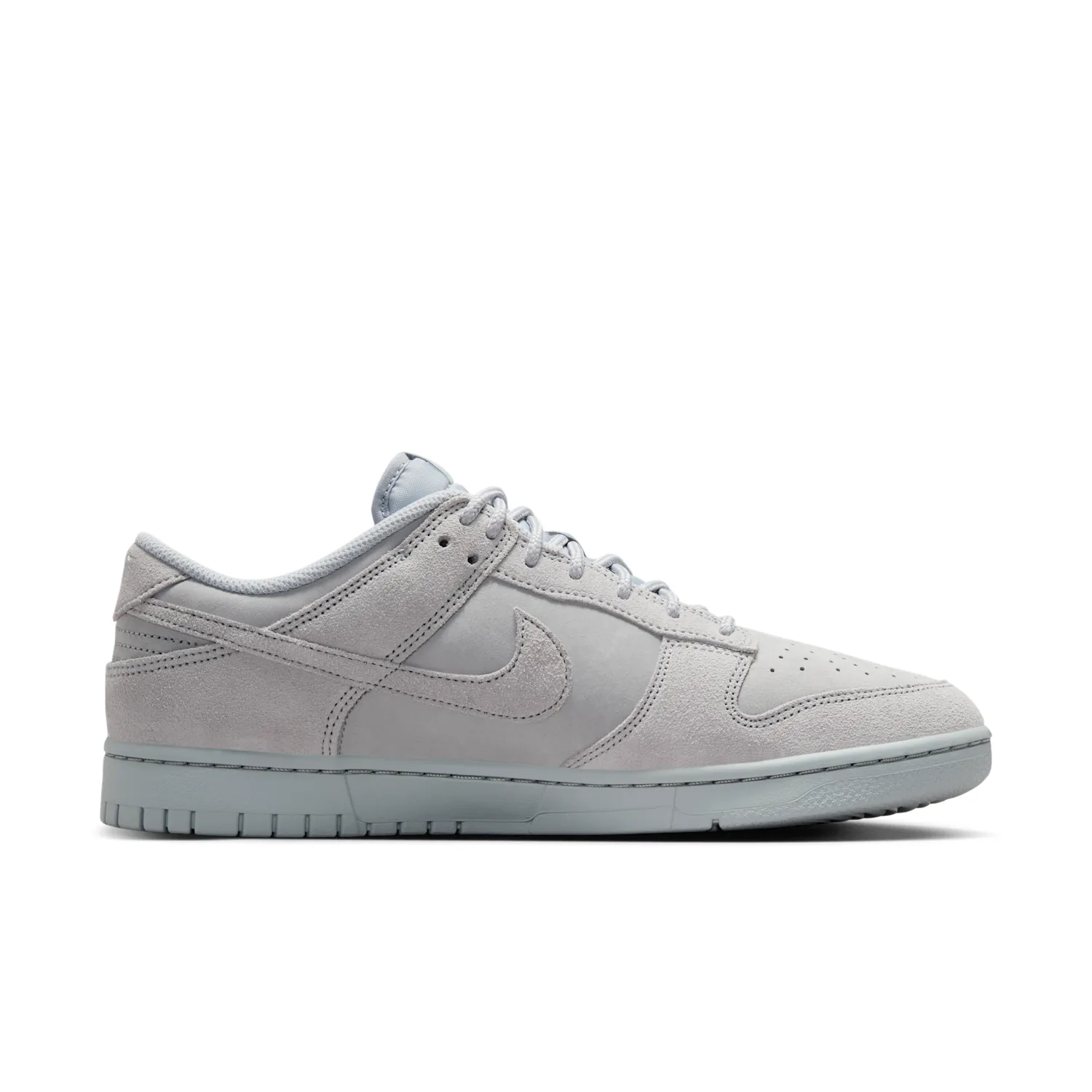 Nike Dunk Low Retro SE image 3