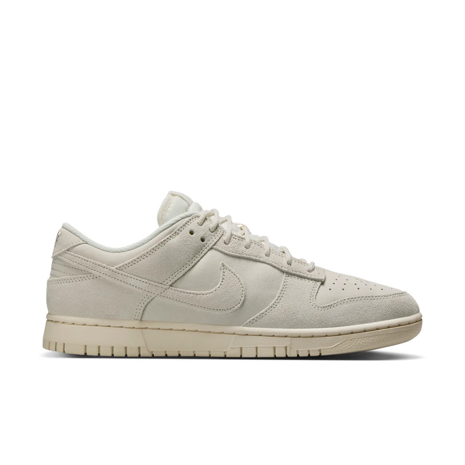 Nike Dunk Low Retro SE image 3