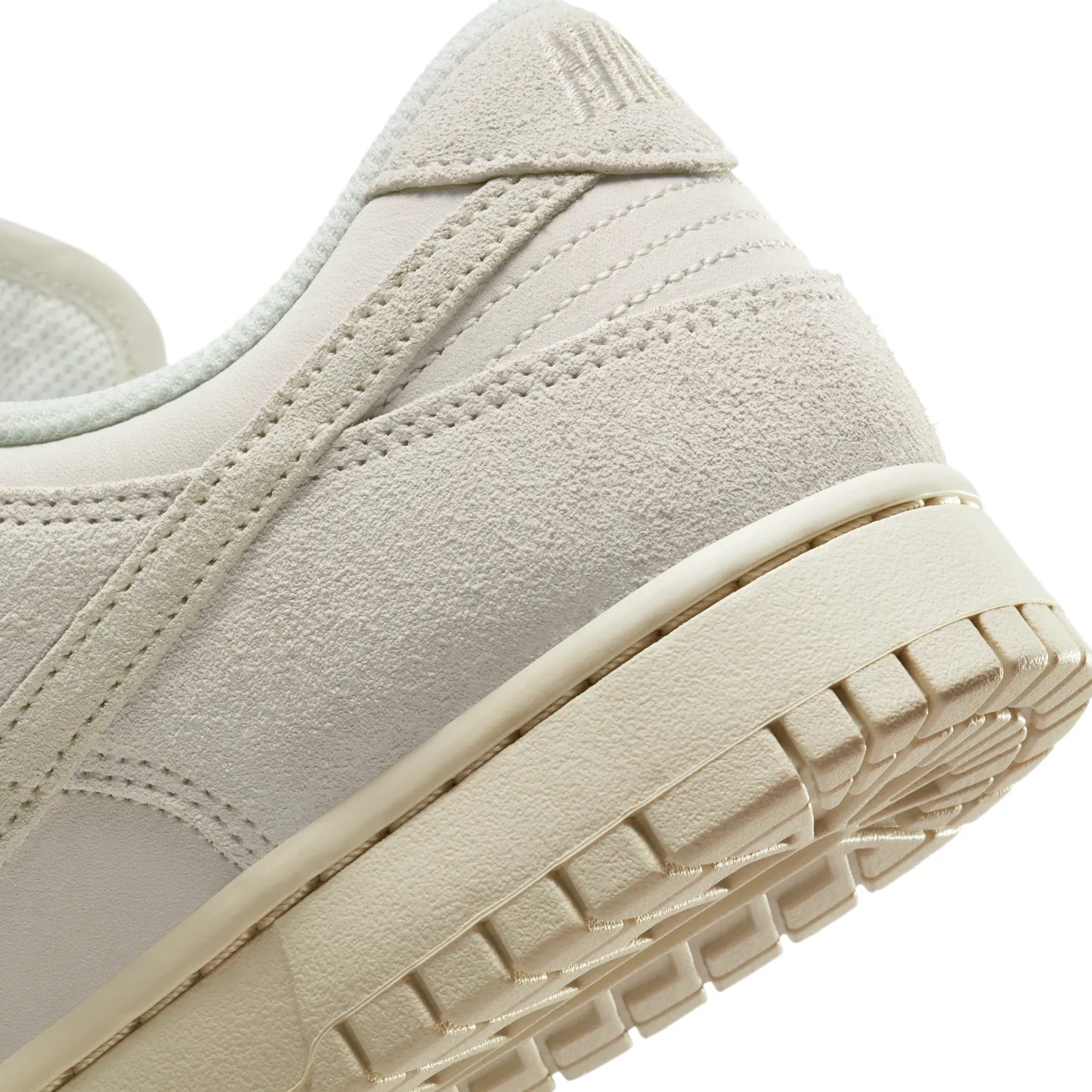 Nike Dunk Low Retro SE image 8