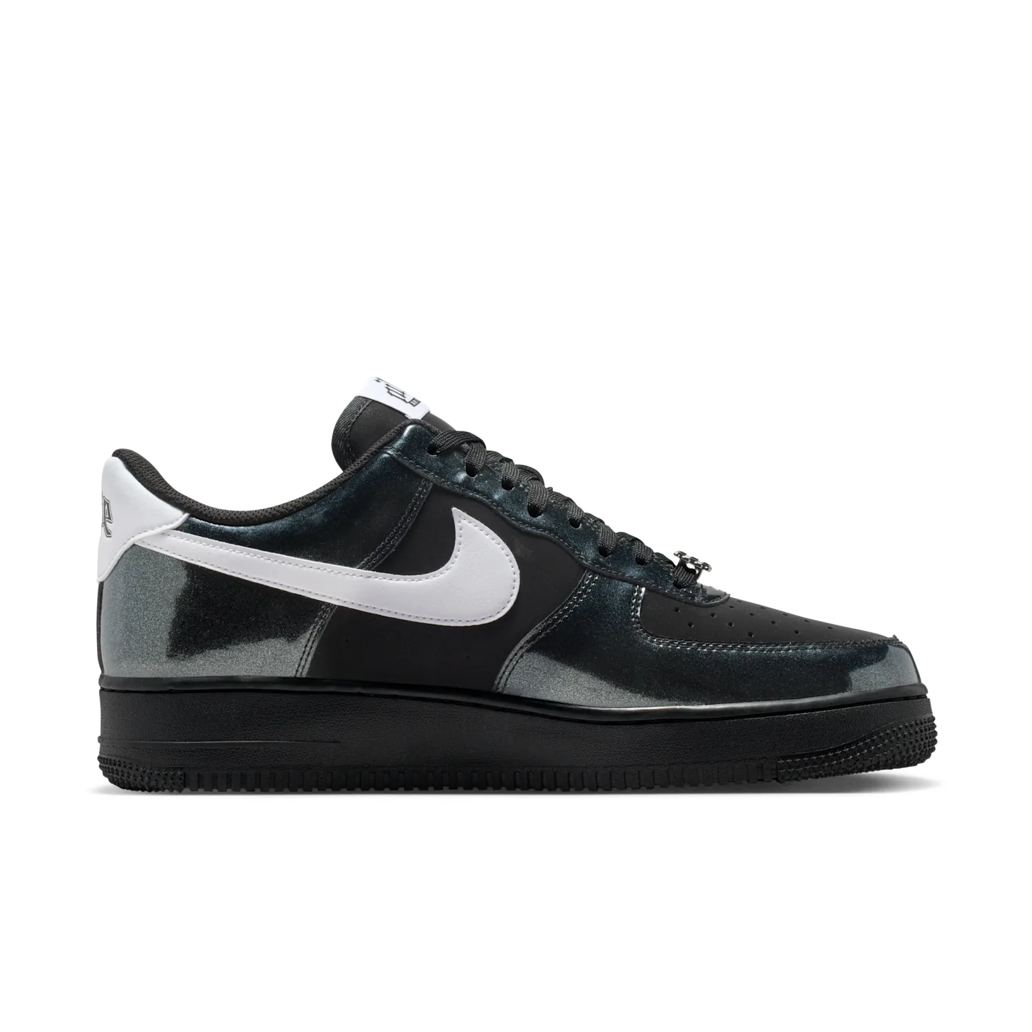 Nike Air Force 1 '07 LV8 image 3