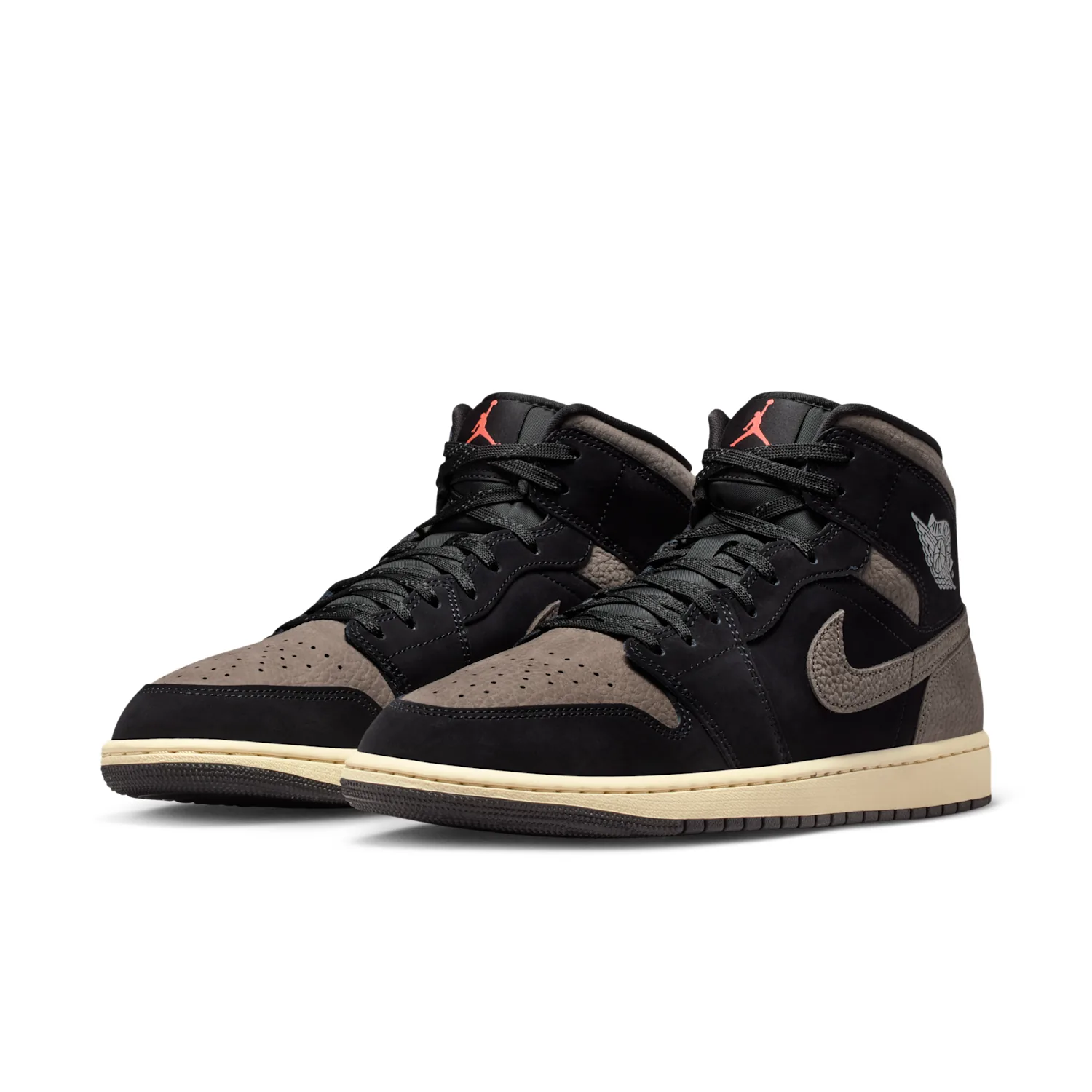 Air Jordan 1 Mid SE image 5