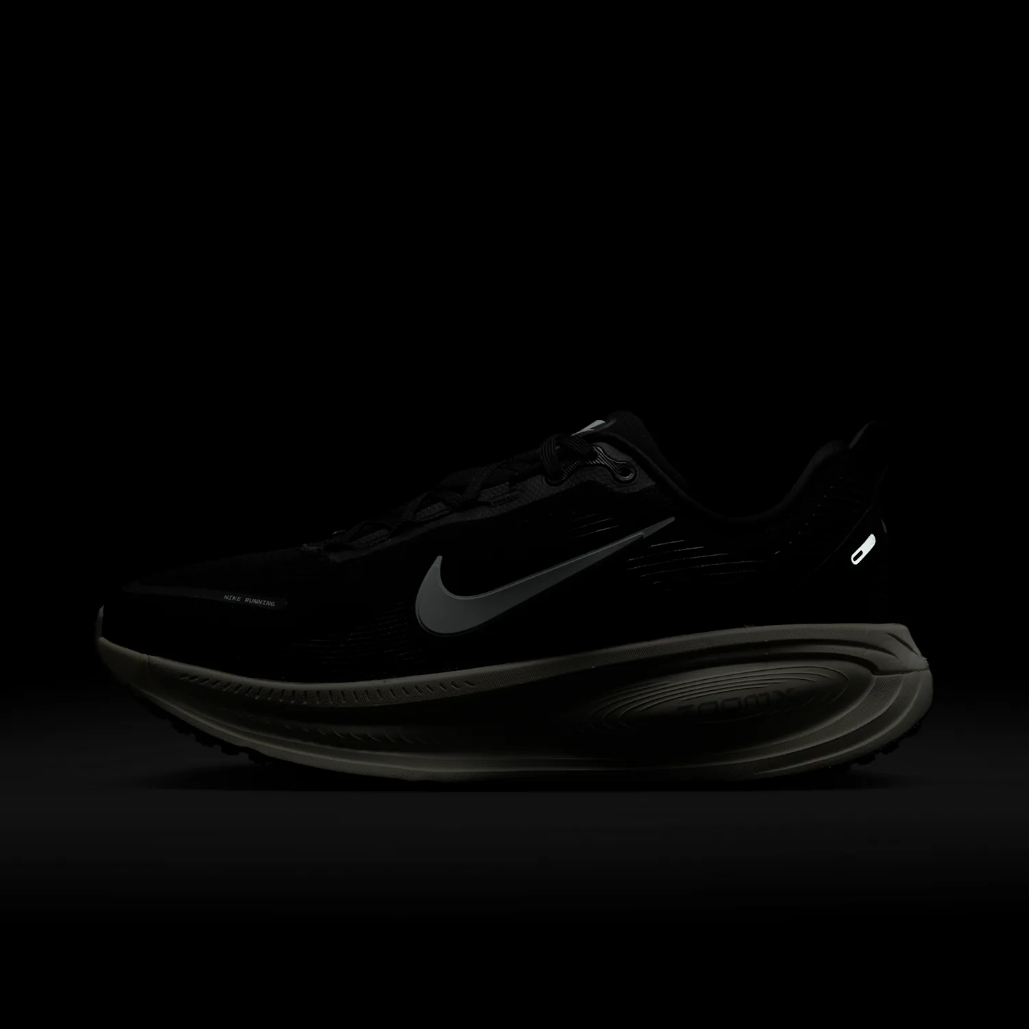 Nike Vomero 18 image 2