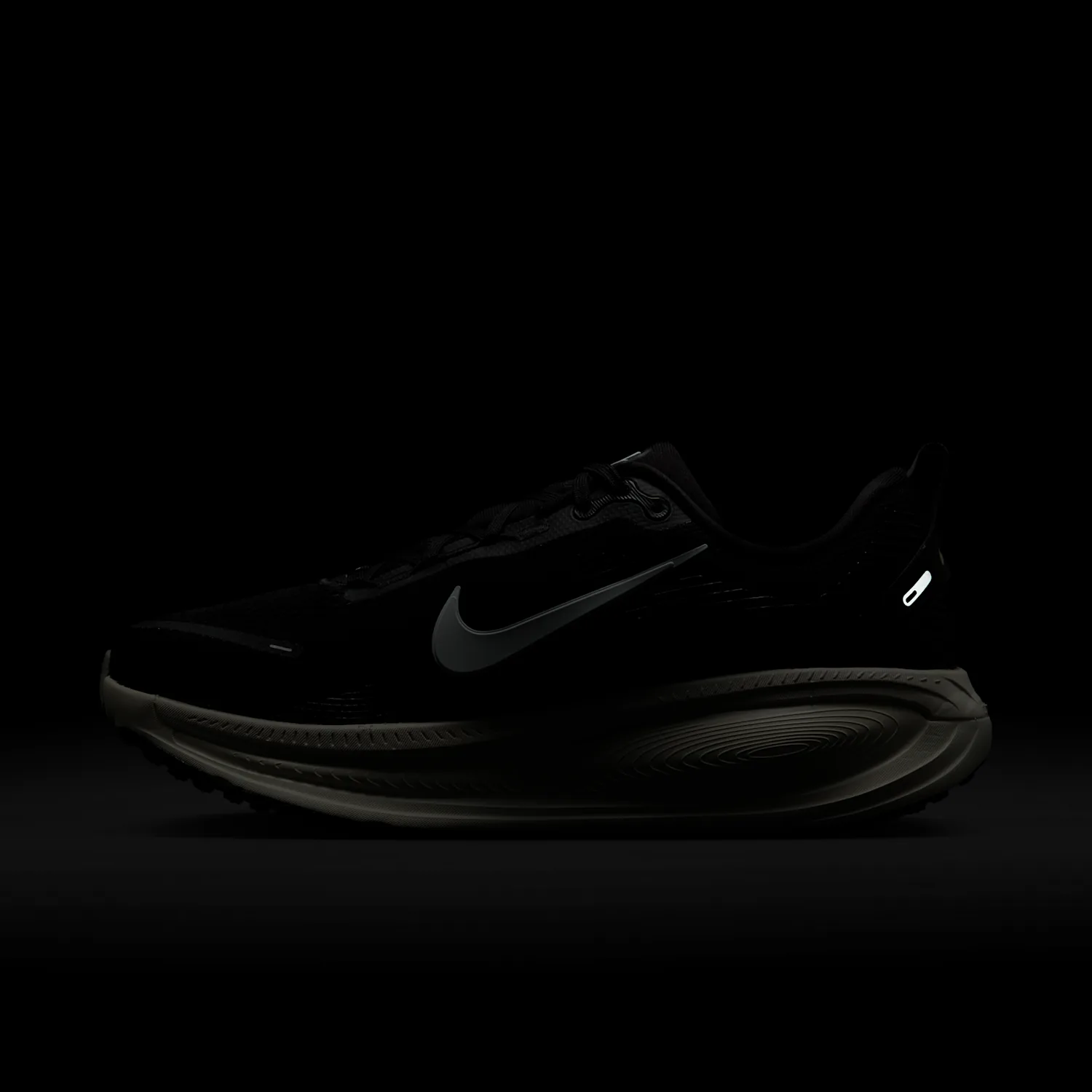 Nike Vomero 18 image 3