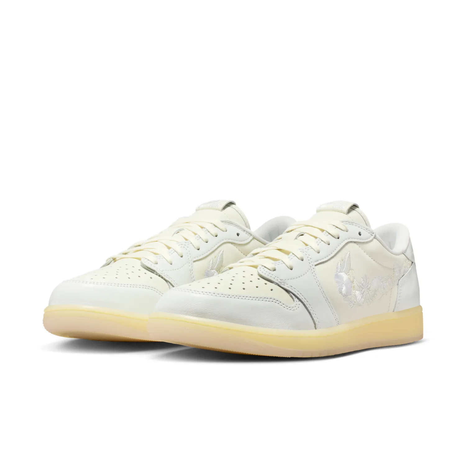 Air Jordan 1 Retro Low OG image 5