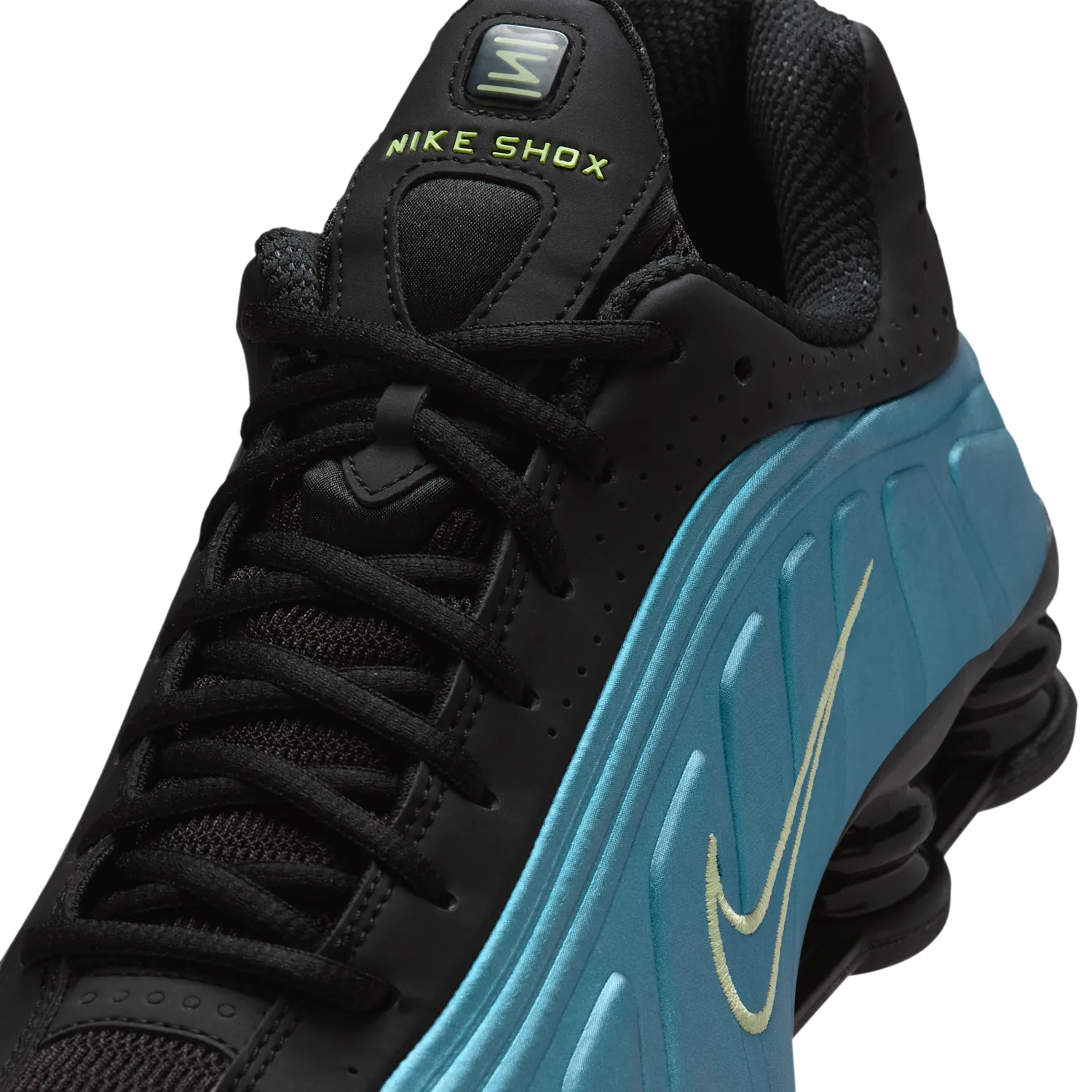Nike Shox R4 image 7