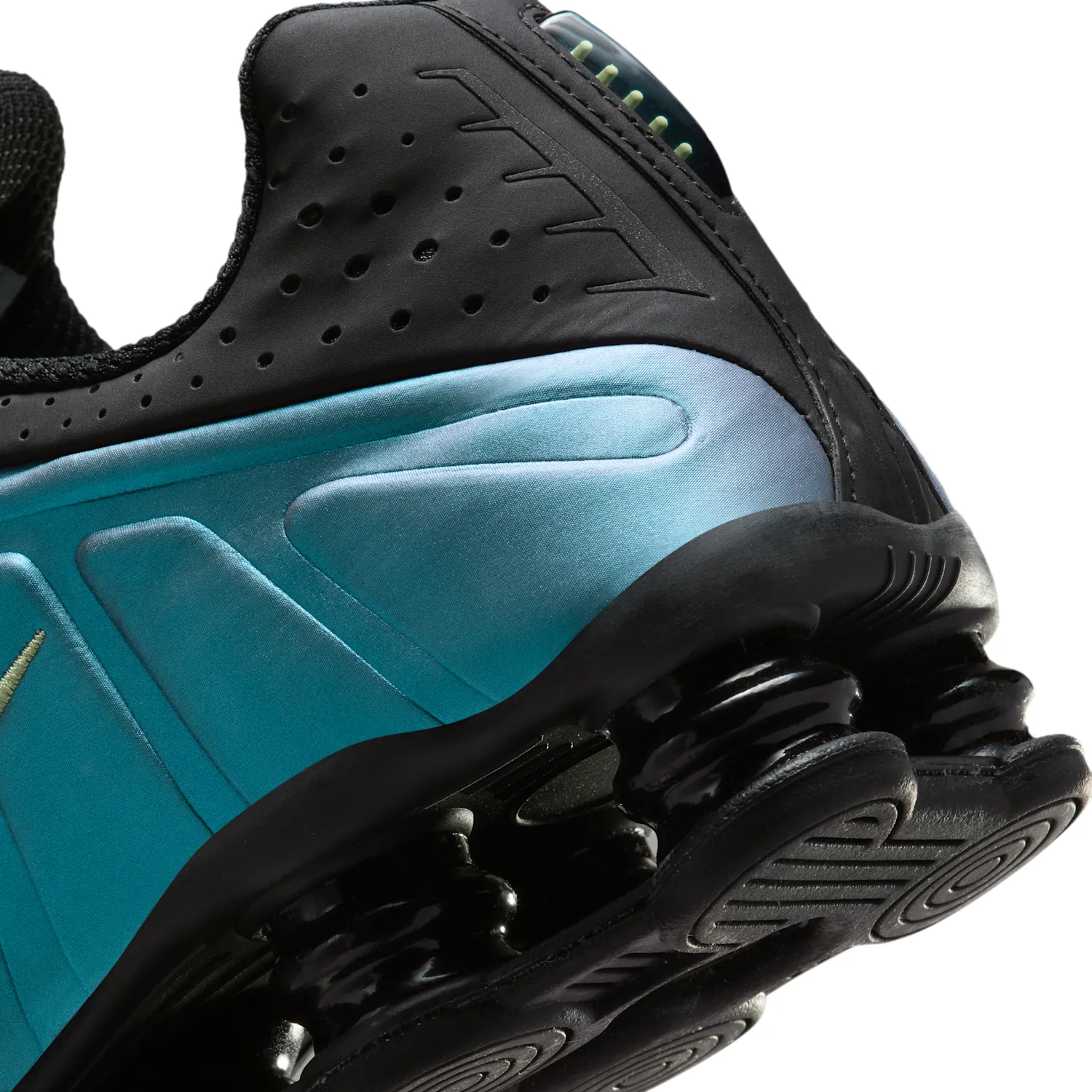 Nike Shox R4 image 8