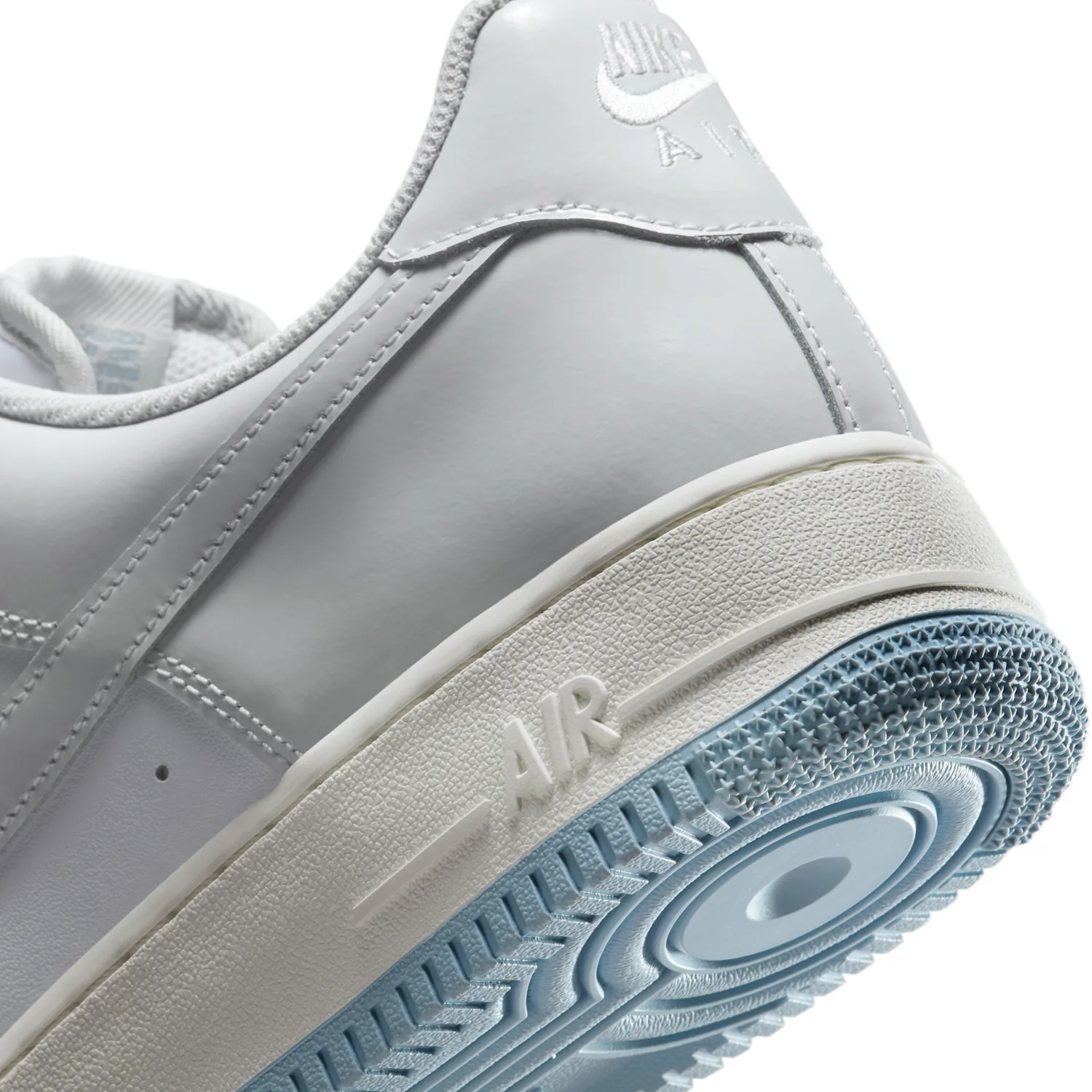 Nike Air Force 1 '07 image 8