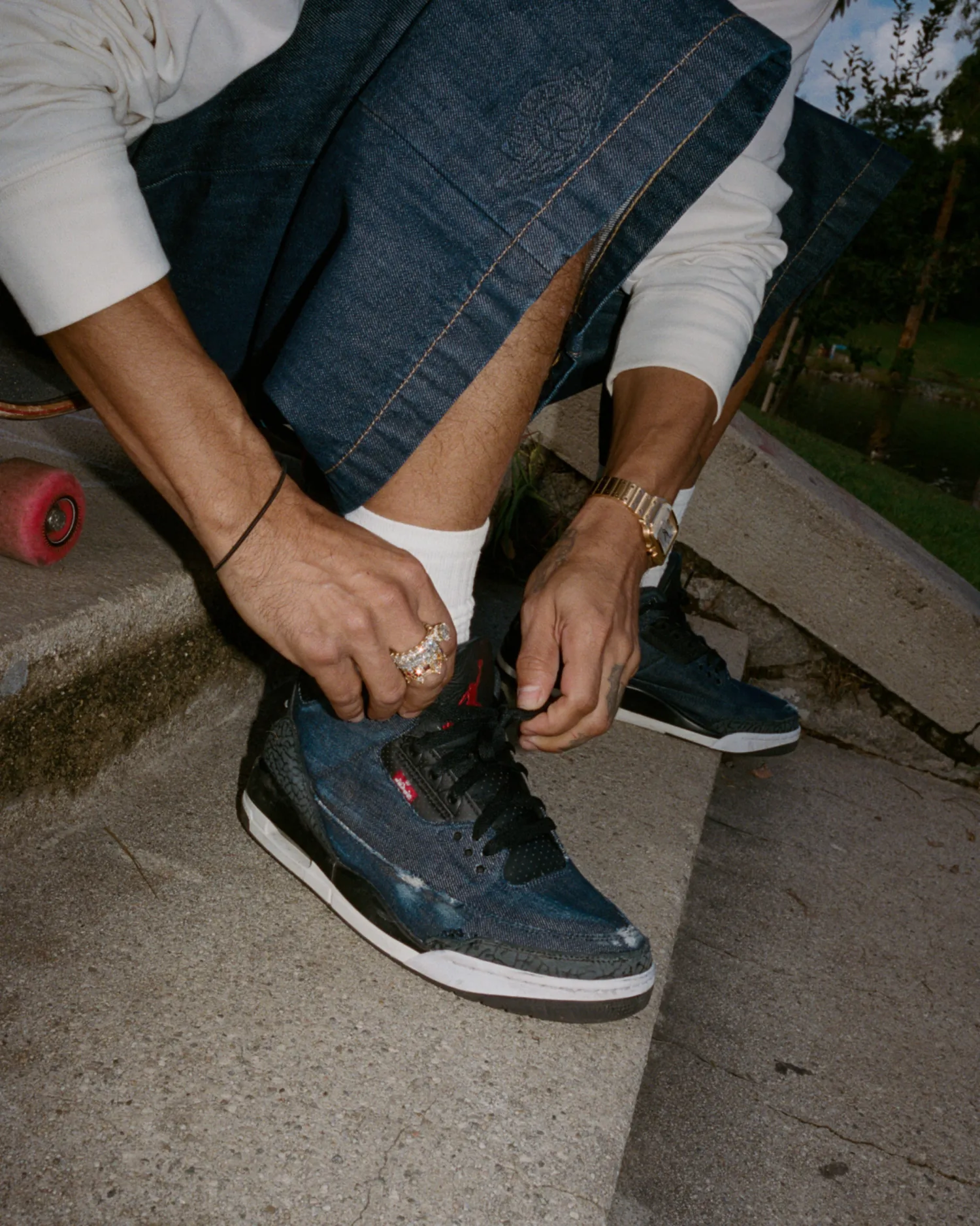 Air Jordan 3 x Levi's® "Indigo and Gym Red" image 12