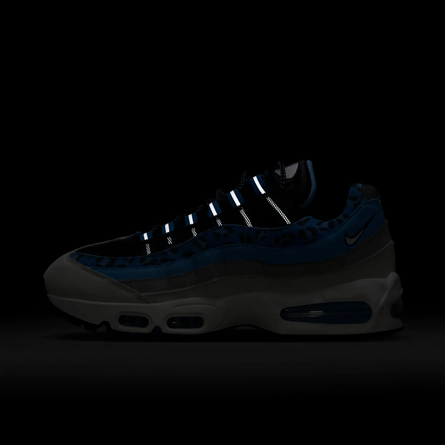 Air Max 95 x Spelman College image 12