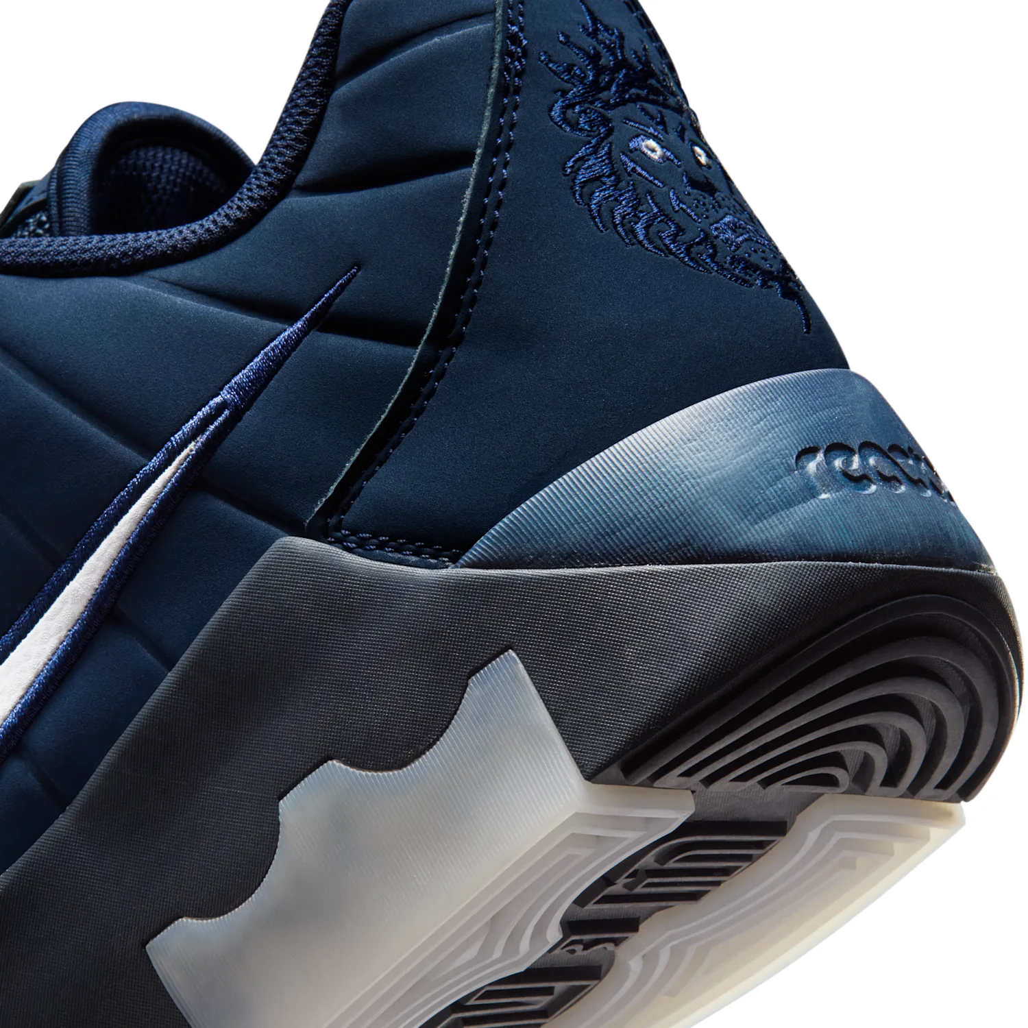 LeBron Witness 9 image 8