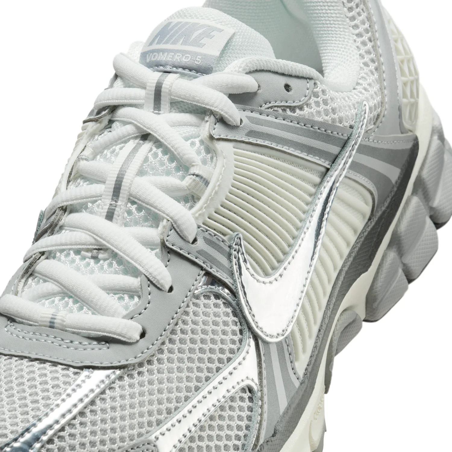 Nike Zoom Vomero 5 image 7