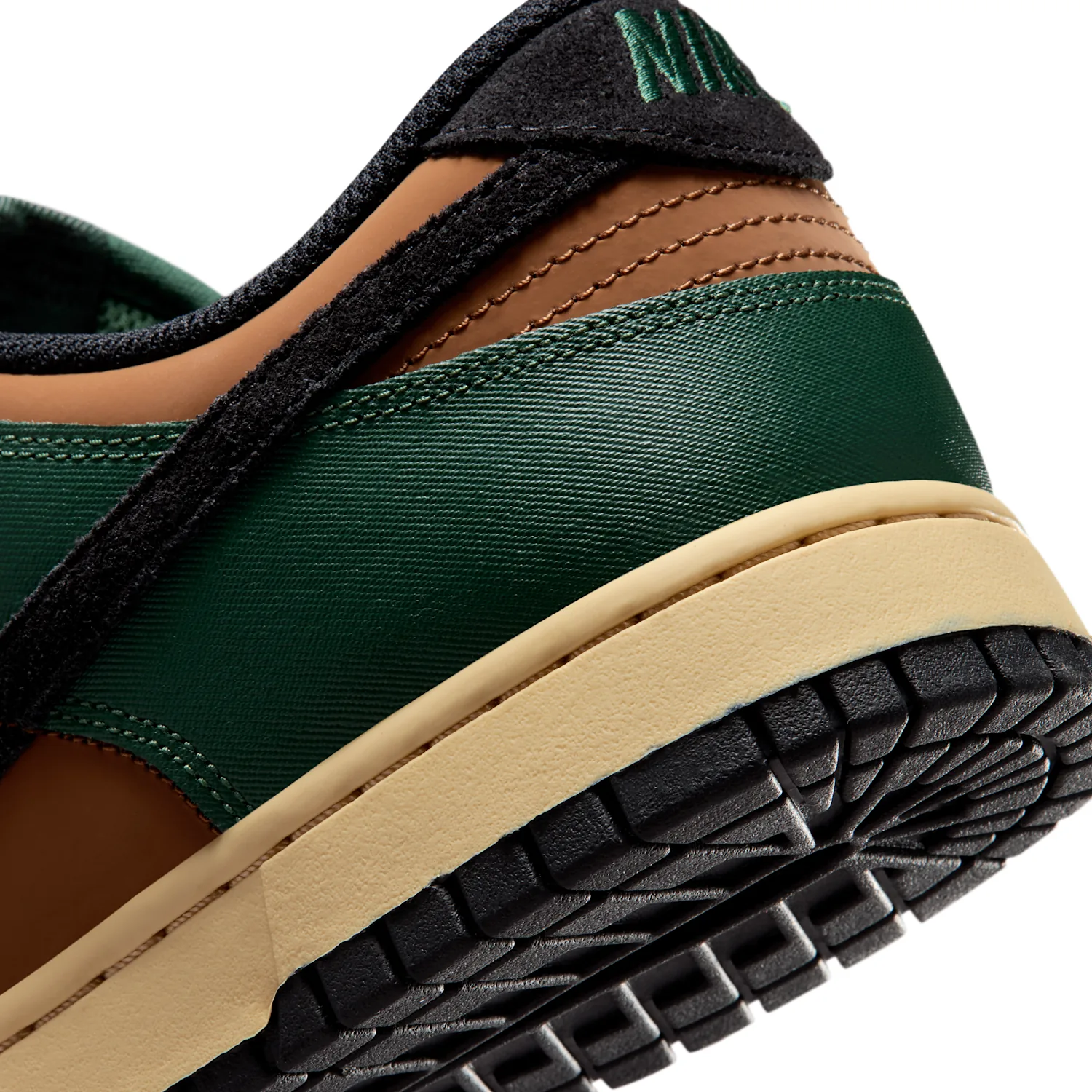 Nike Dunk Low Retro image 8