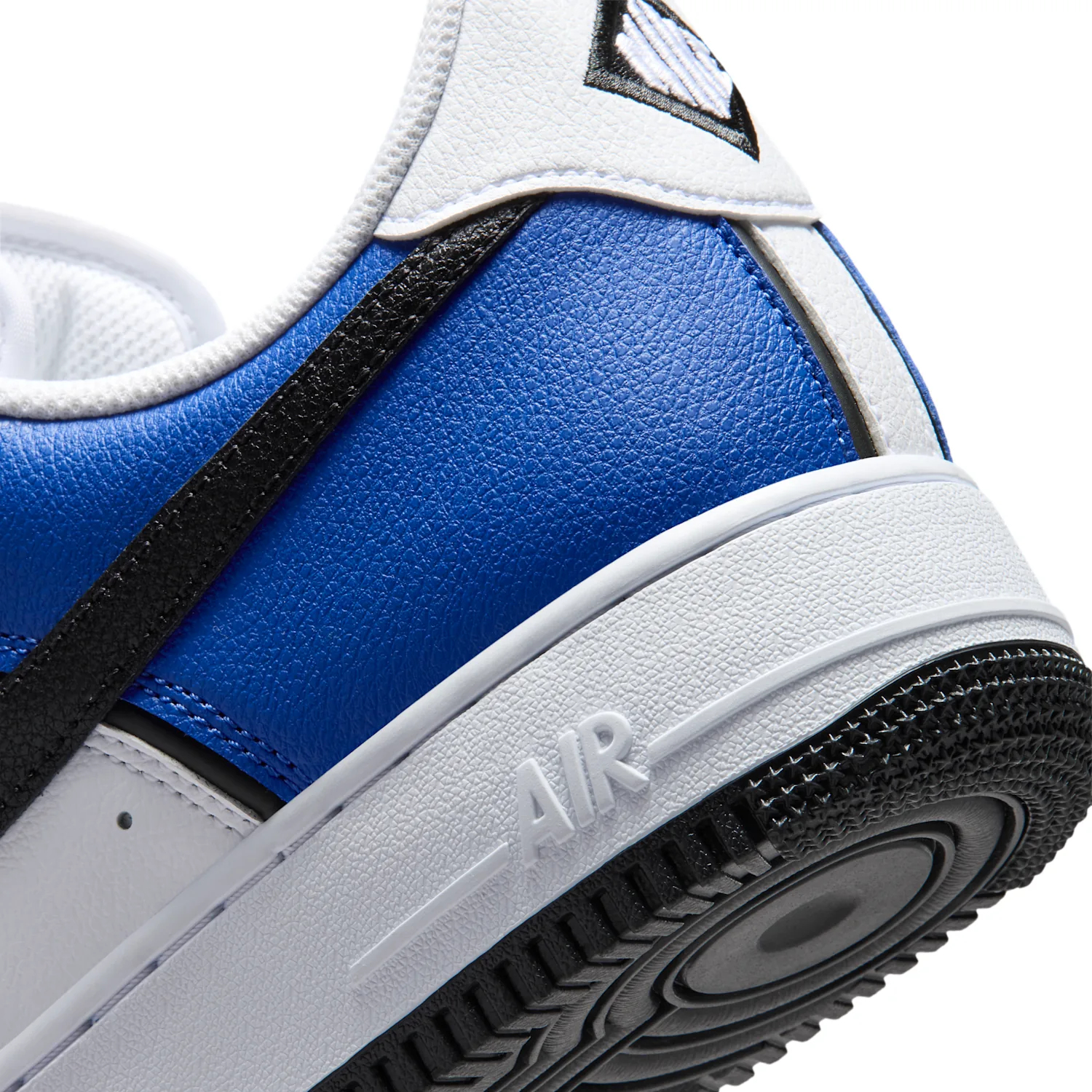 Nike Air Force 1 '07 LV8 image 8