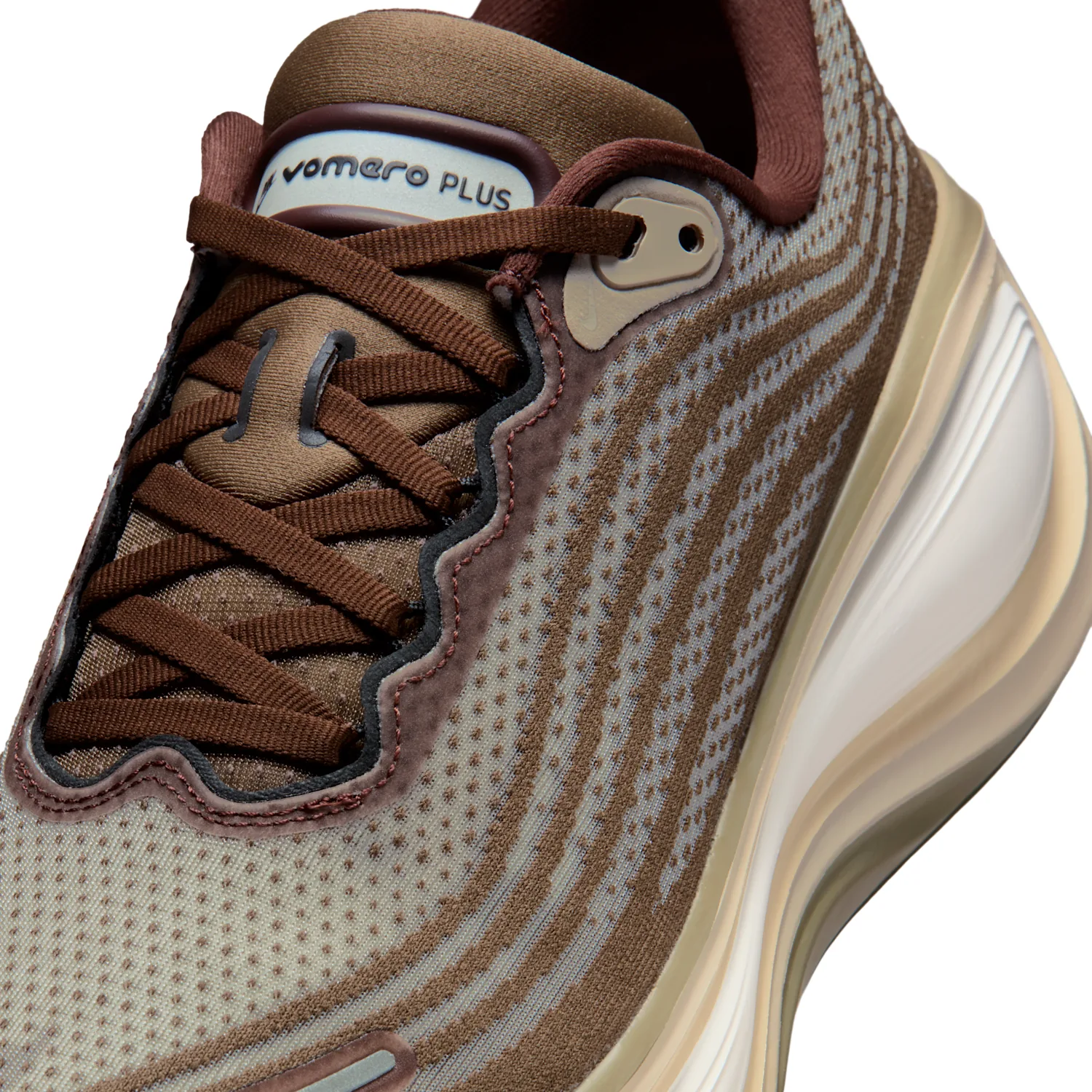Nike Vomero Plus image 7