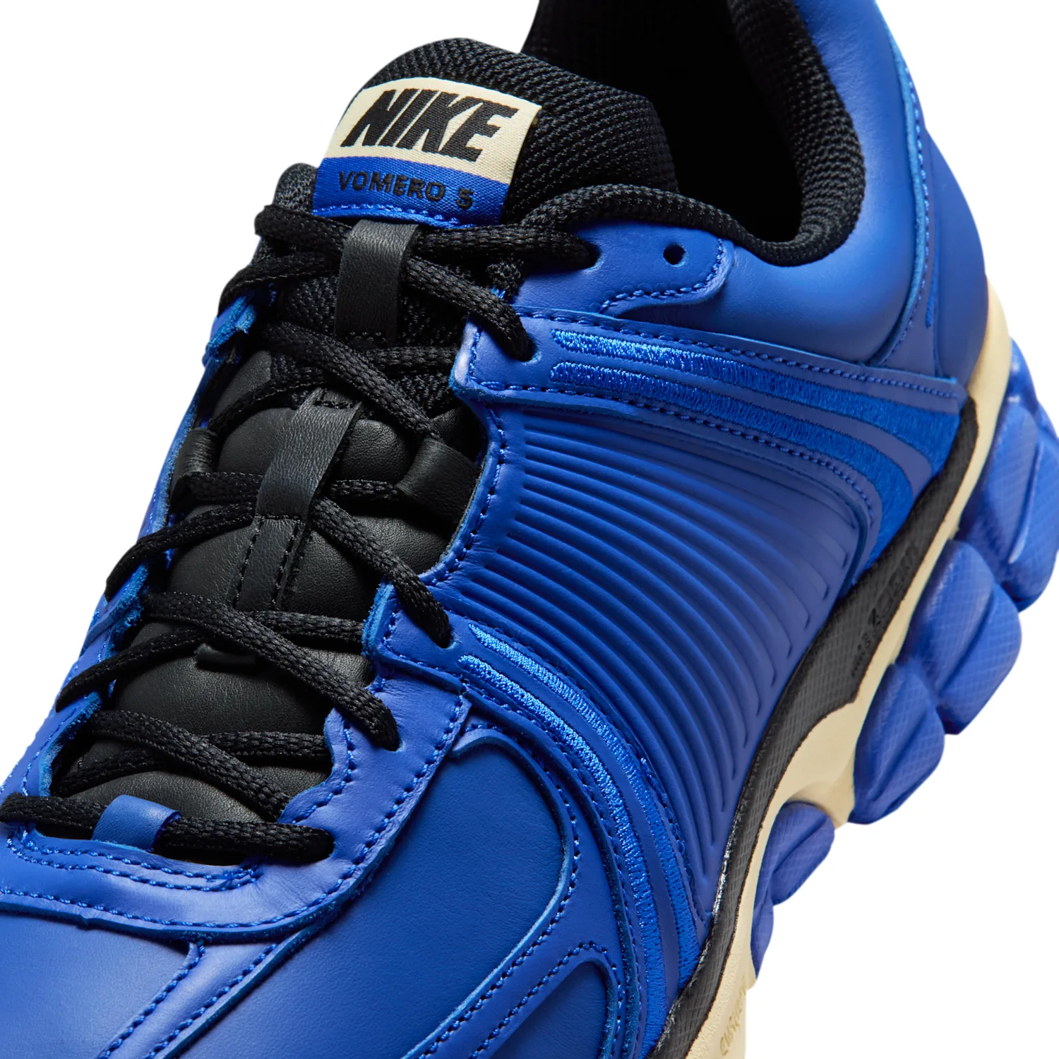 Nike Zoom Vomero 5 image 7