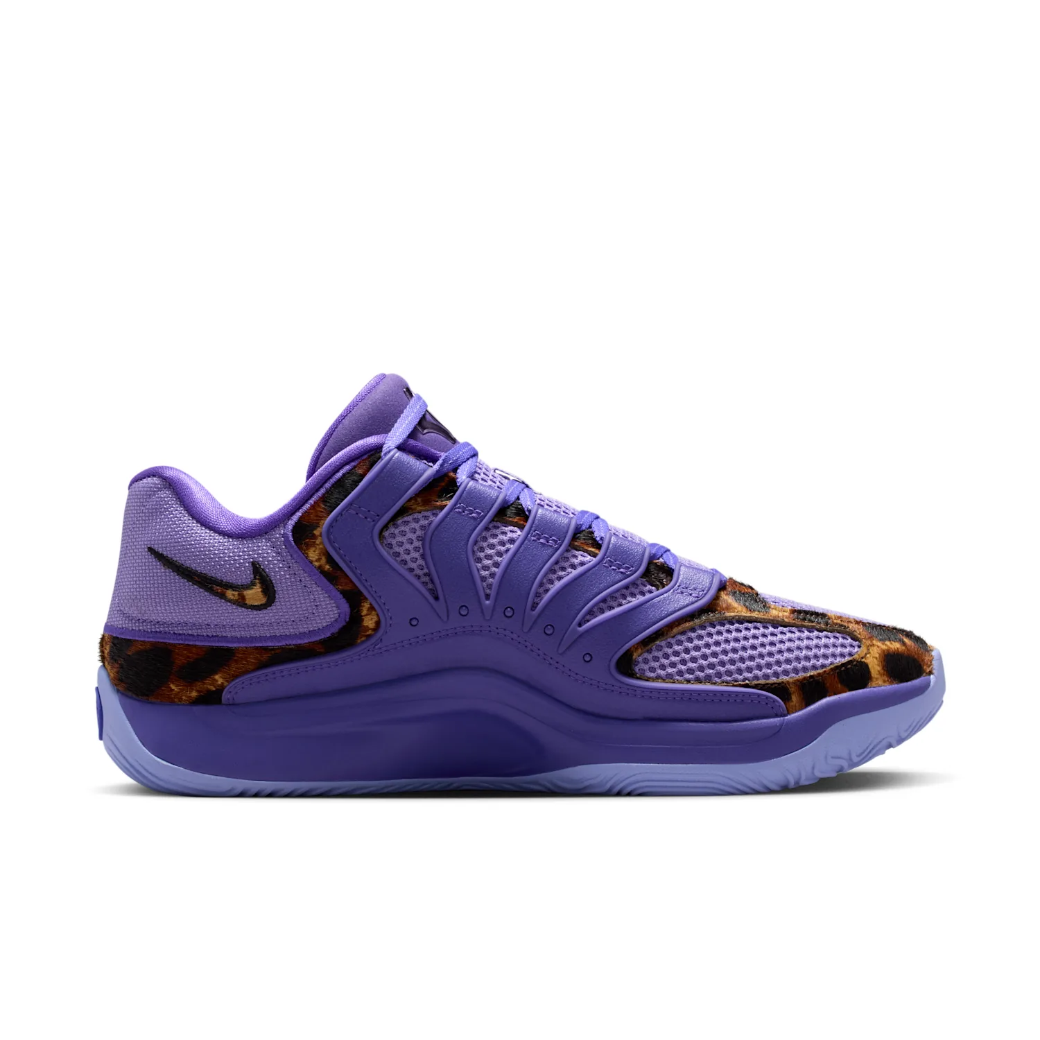 KD18 x Chet Holmgren “Thunder and Reign" image 3