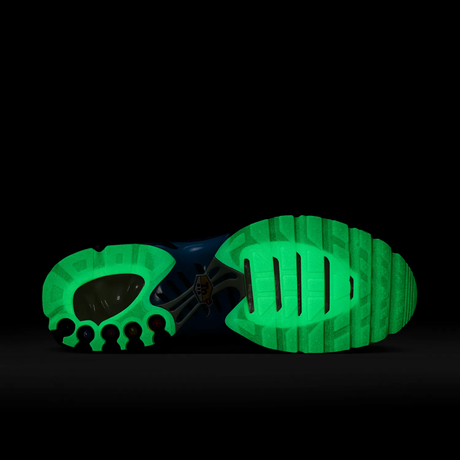 Air Max Plus x Doernbecher Freestyle "Sergio" image 2