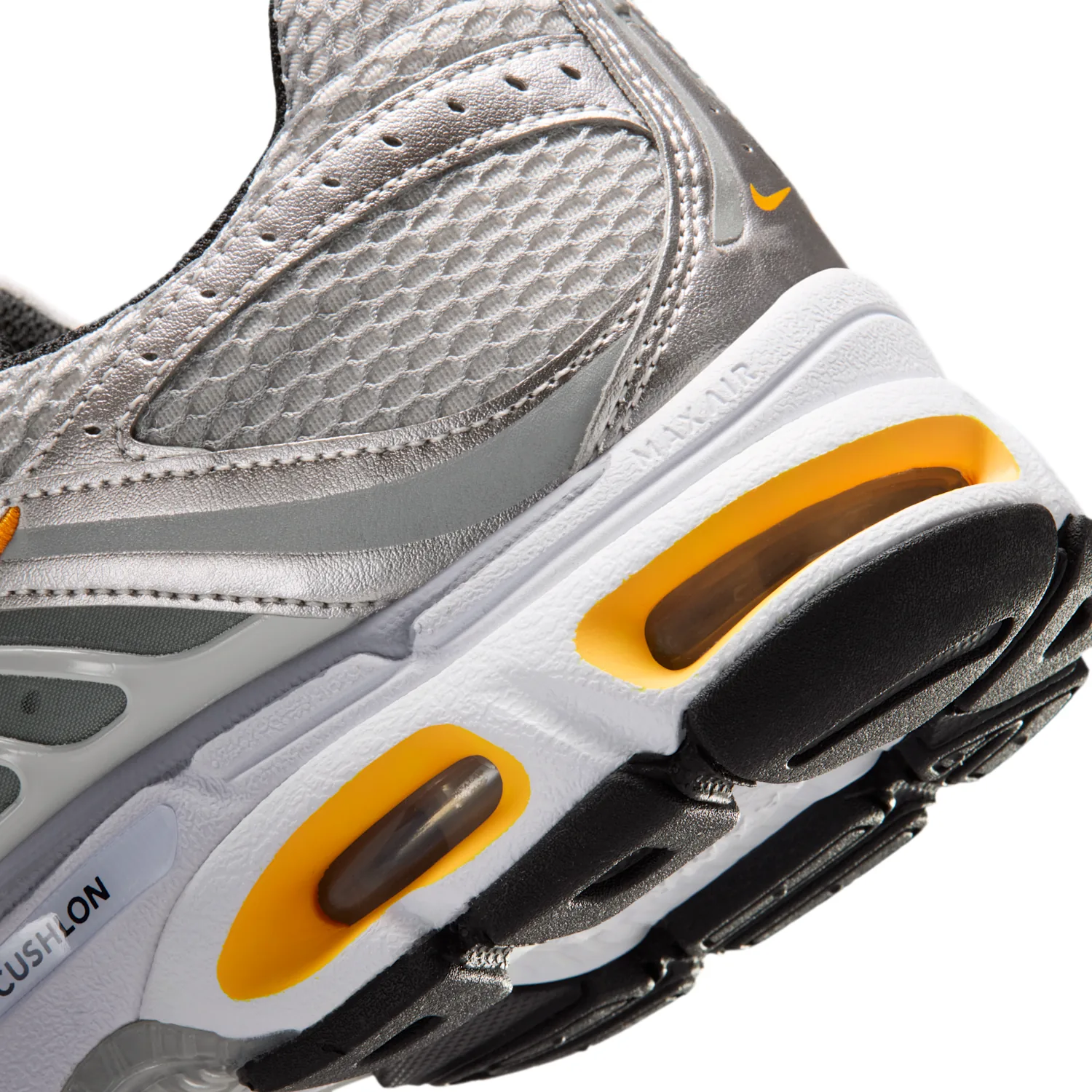 Nike Air Max Moto 2K image 8