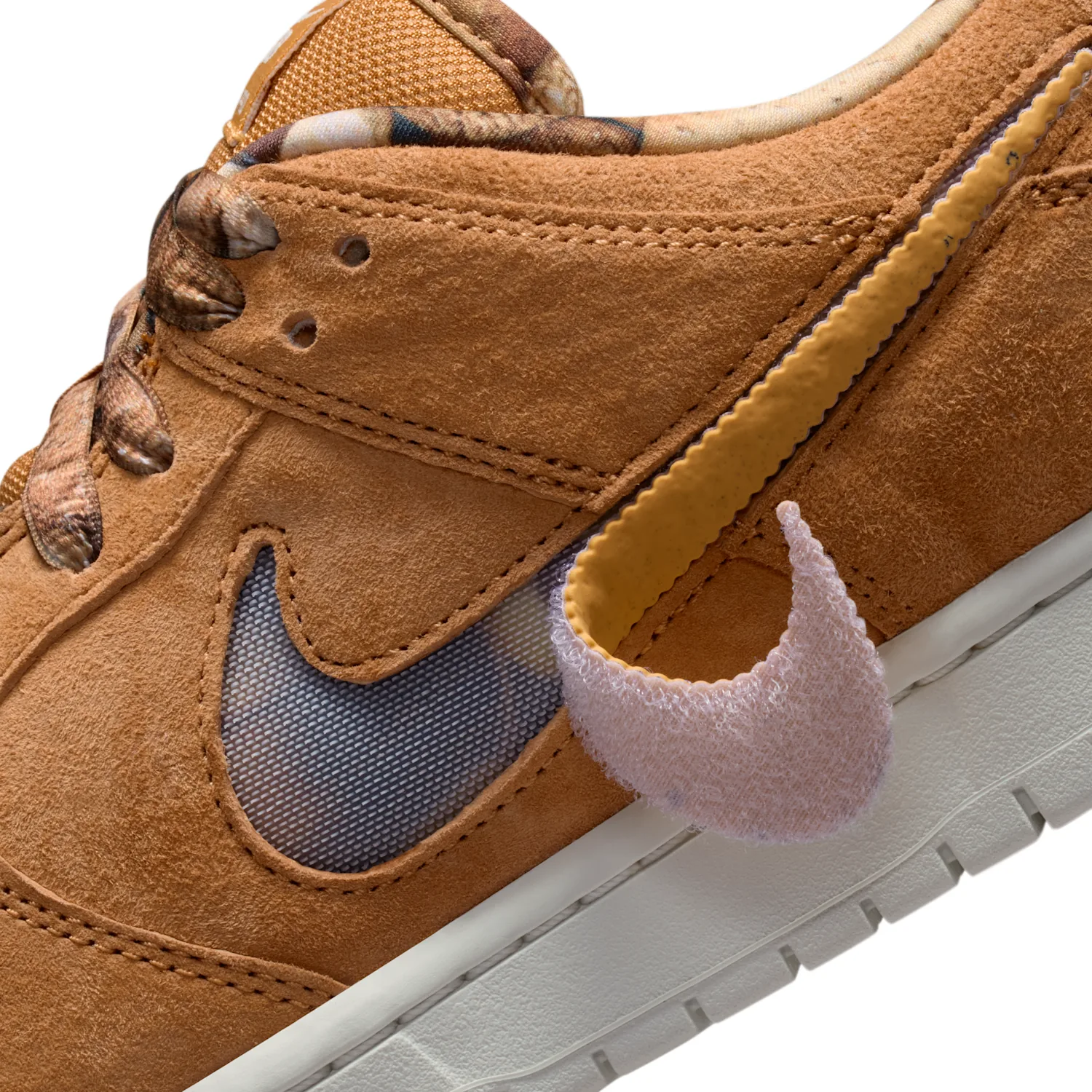 Nike SB Dunk Low Pro image 3