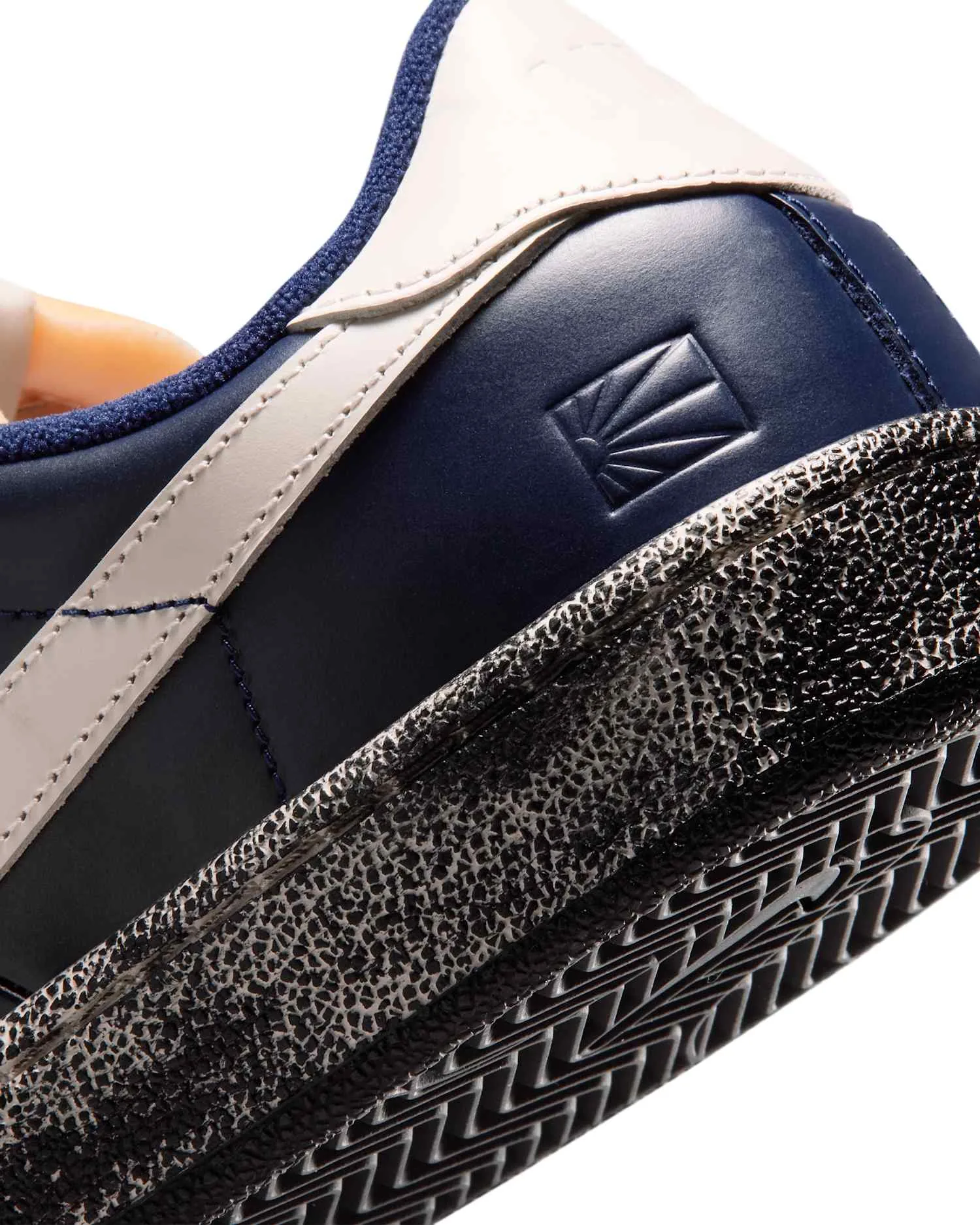 Nike SB Zoom Tennis Classic x Rassvet image 2