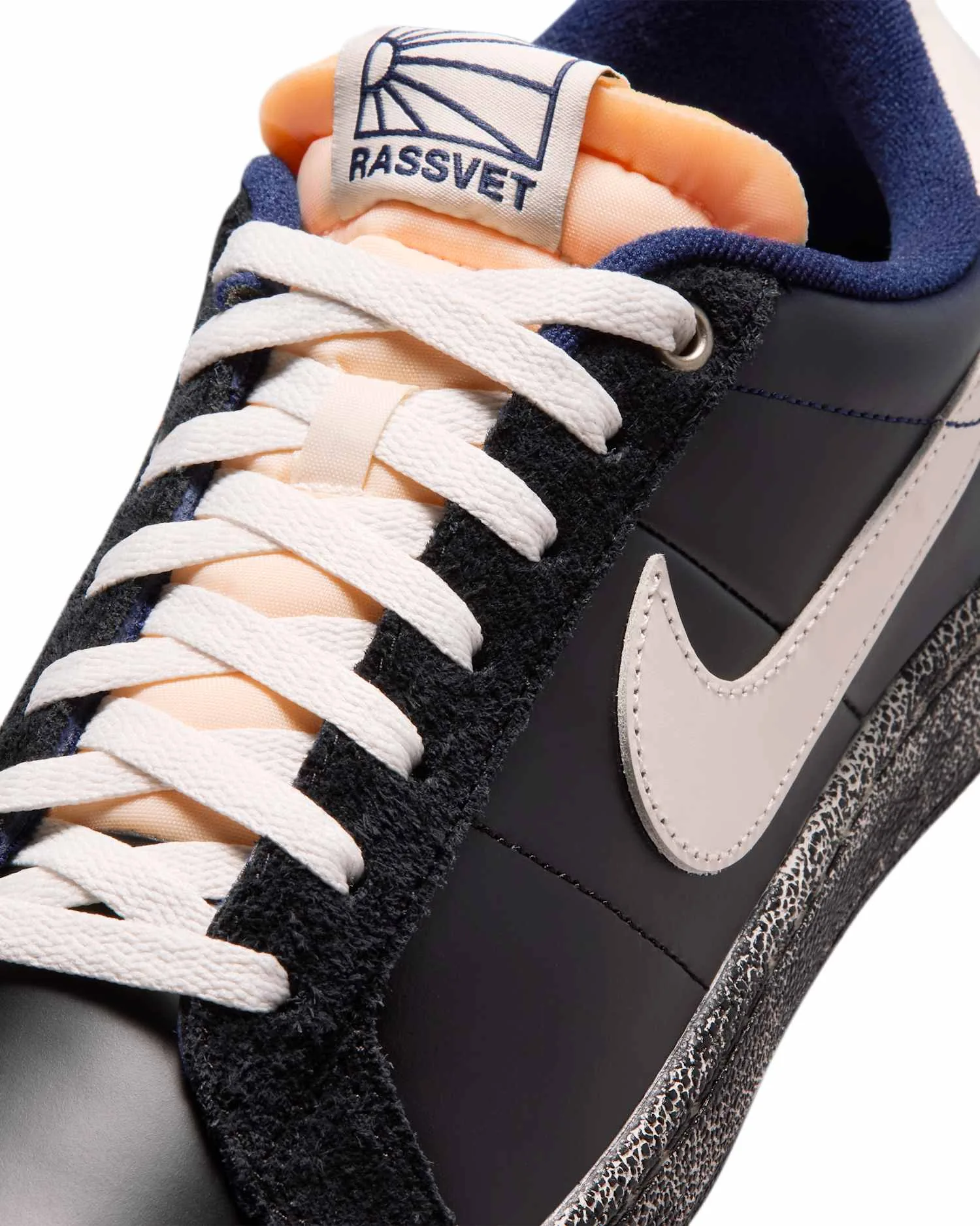 Nike SB Zoom Tennis Classic x Rassvet image 10