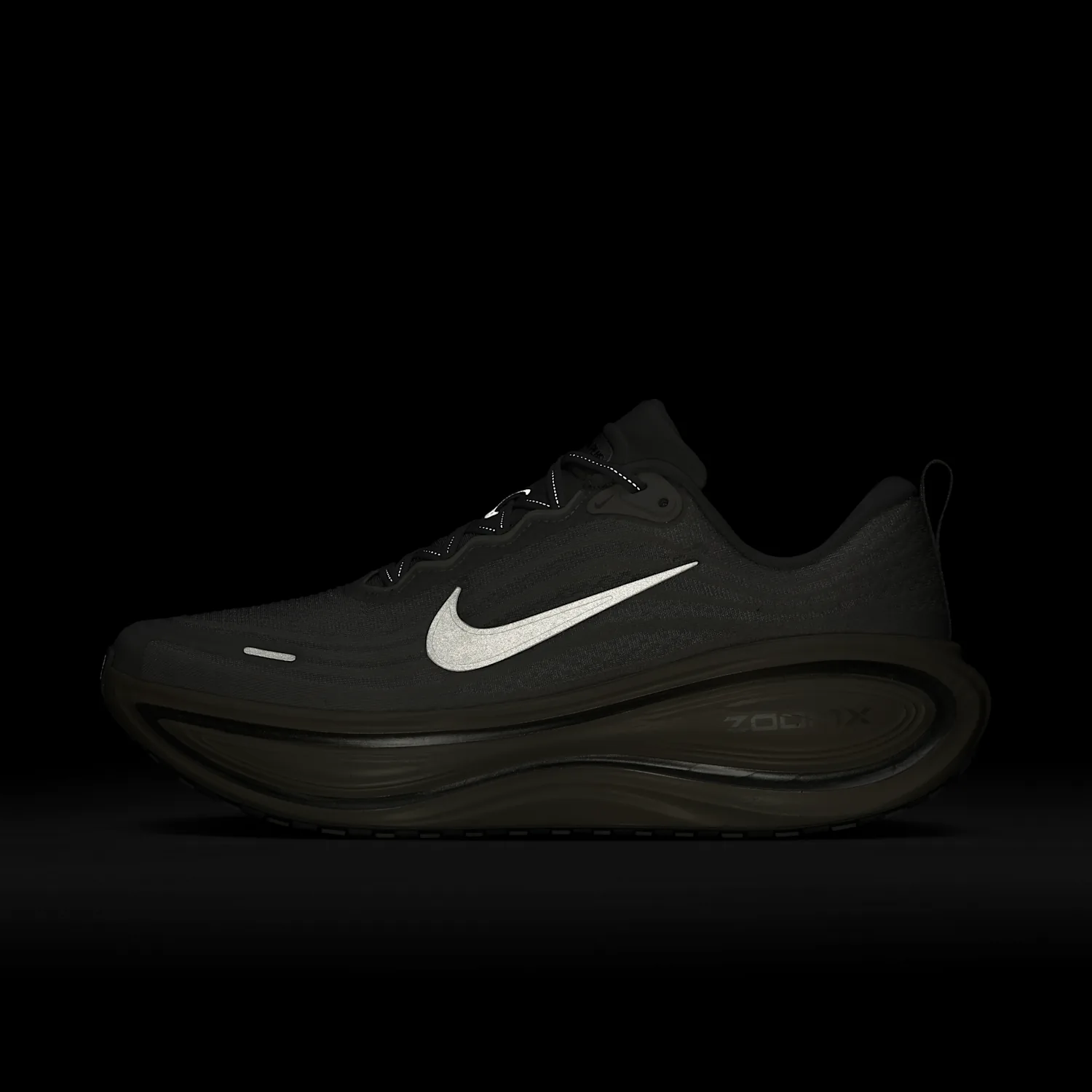 Nike Vomero Plus image 11