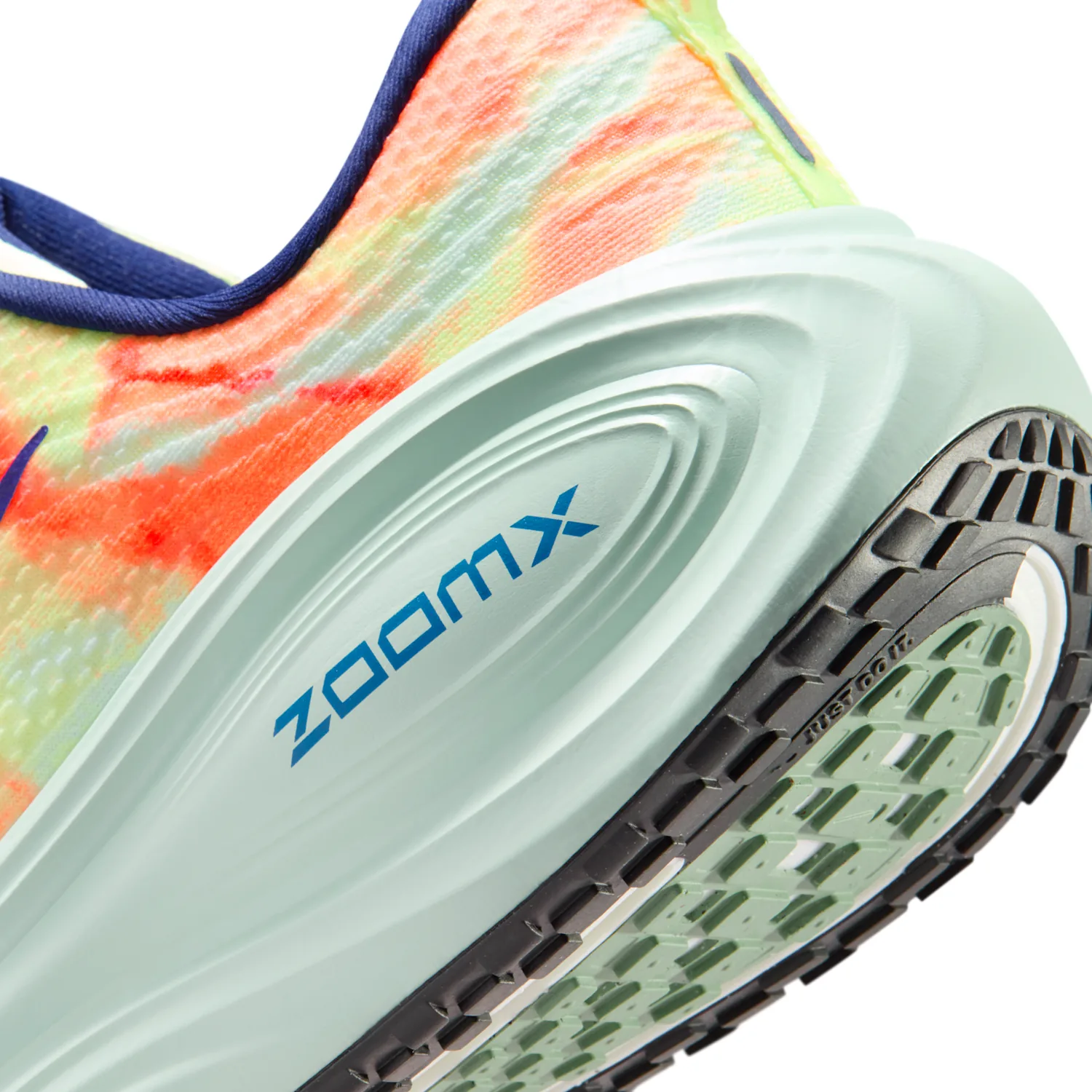 Nike Vomero Plus image 8