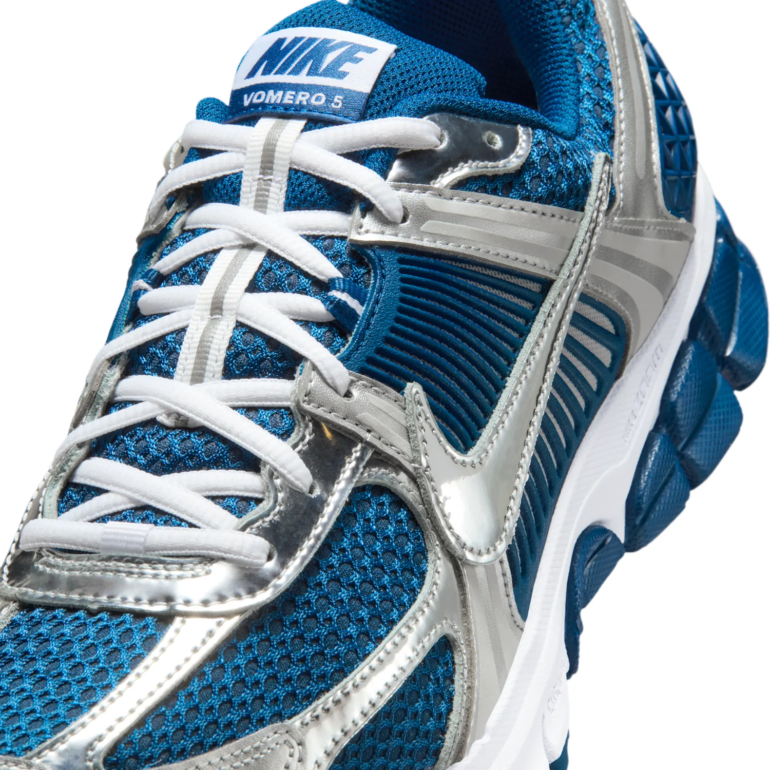 Nike Zoom Vomero 5 image 7