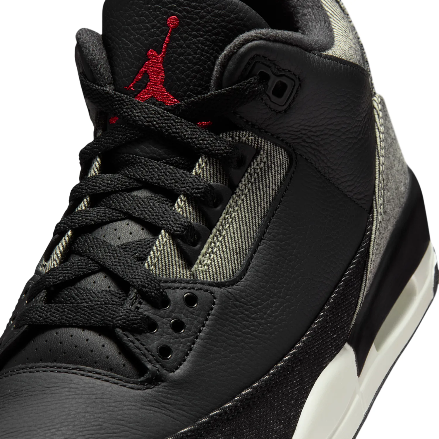Air Jordan 3 x Levi's® "Black and White" image 11