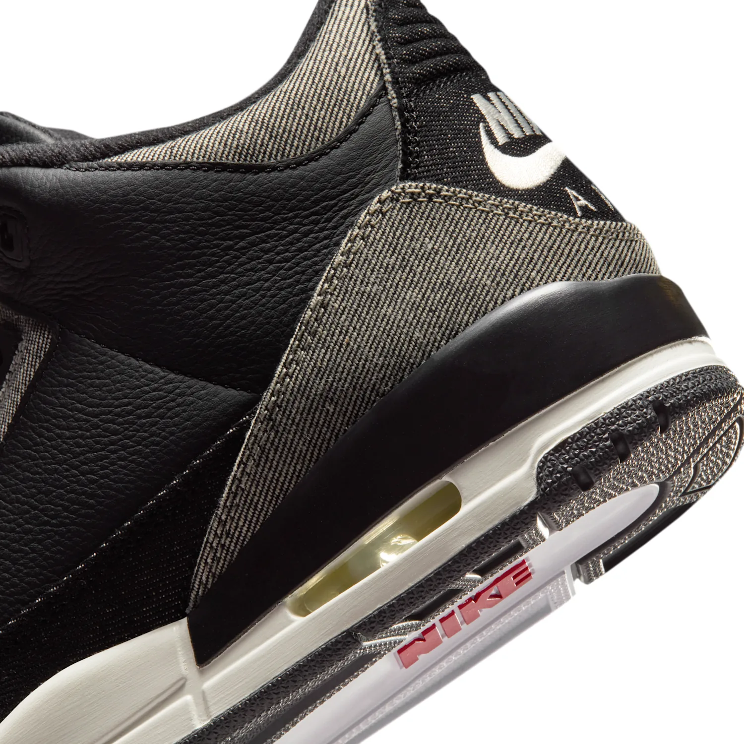 Air Jordan 3 x Levi's® "Black and White" image 12