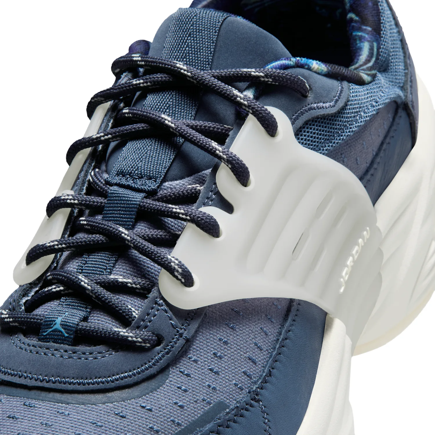 Jordan Trunner O/S image 7