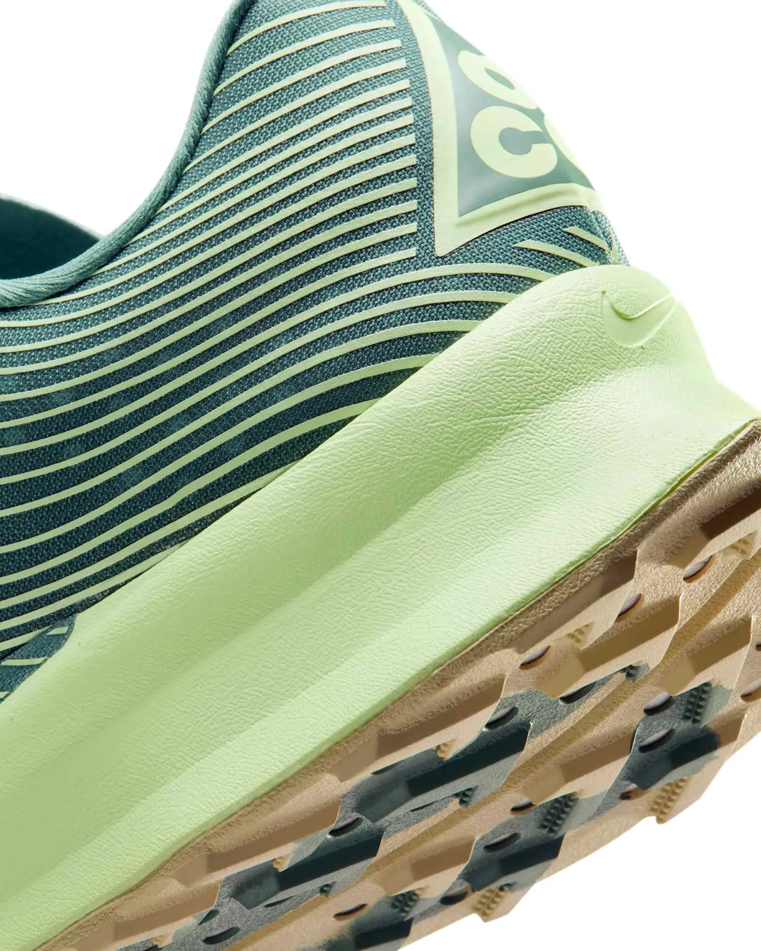 Nike ACG Ultrafly Trail image 8