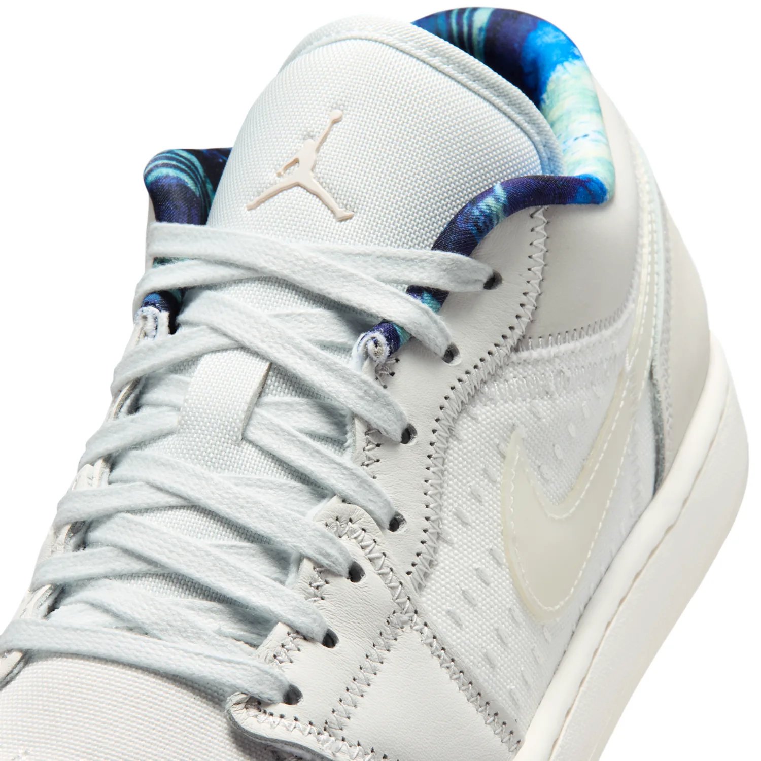 Air Jordan 1 Low SE image 7