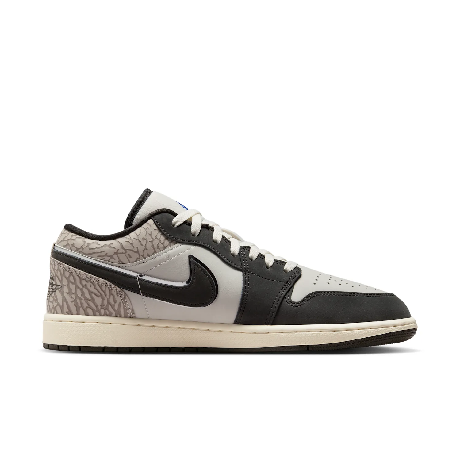 Air Jordan 1 Low SE image 3